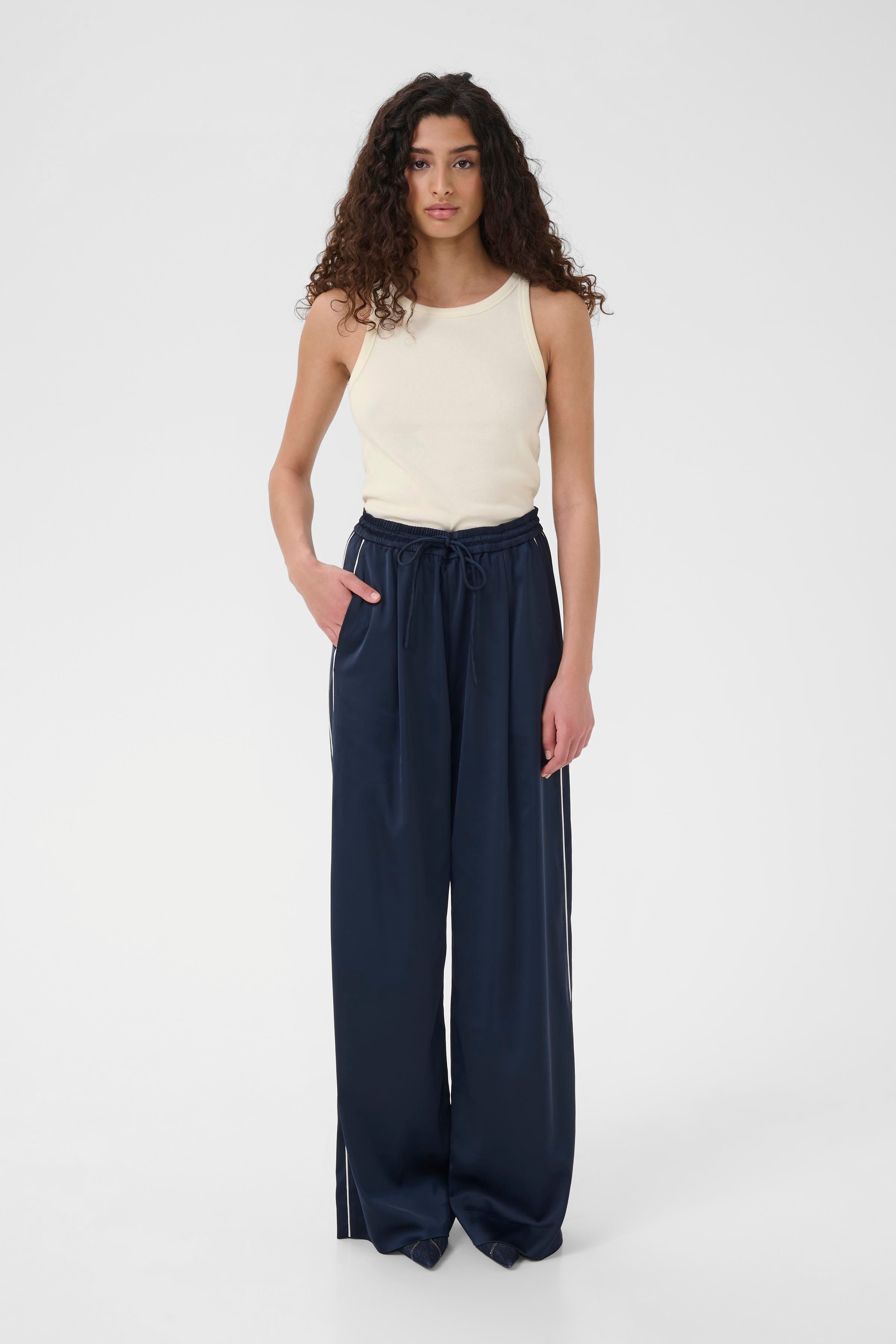 DrewGZ Top LOOKBOOK FRONT 10905929-110103