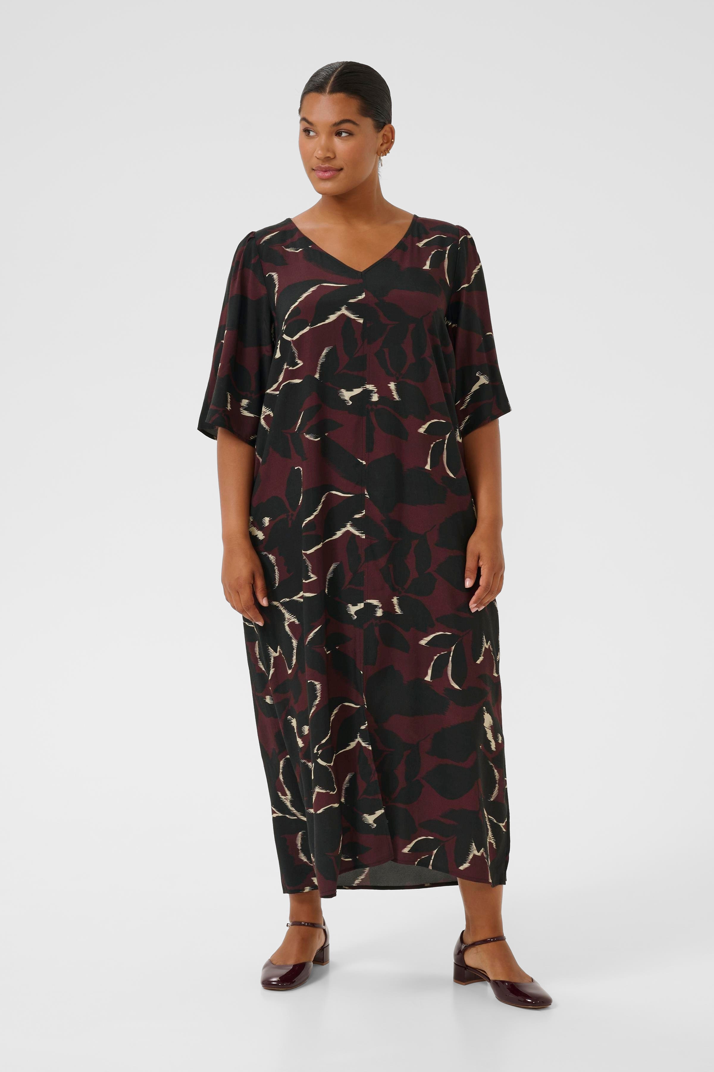 KCmilana Robe LOOKBOOK FRONT 10583650-108224