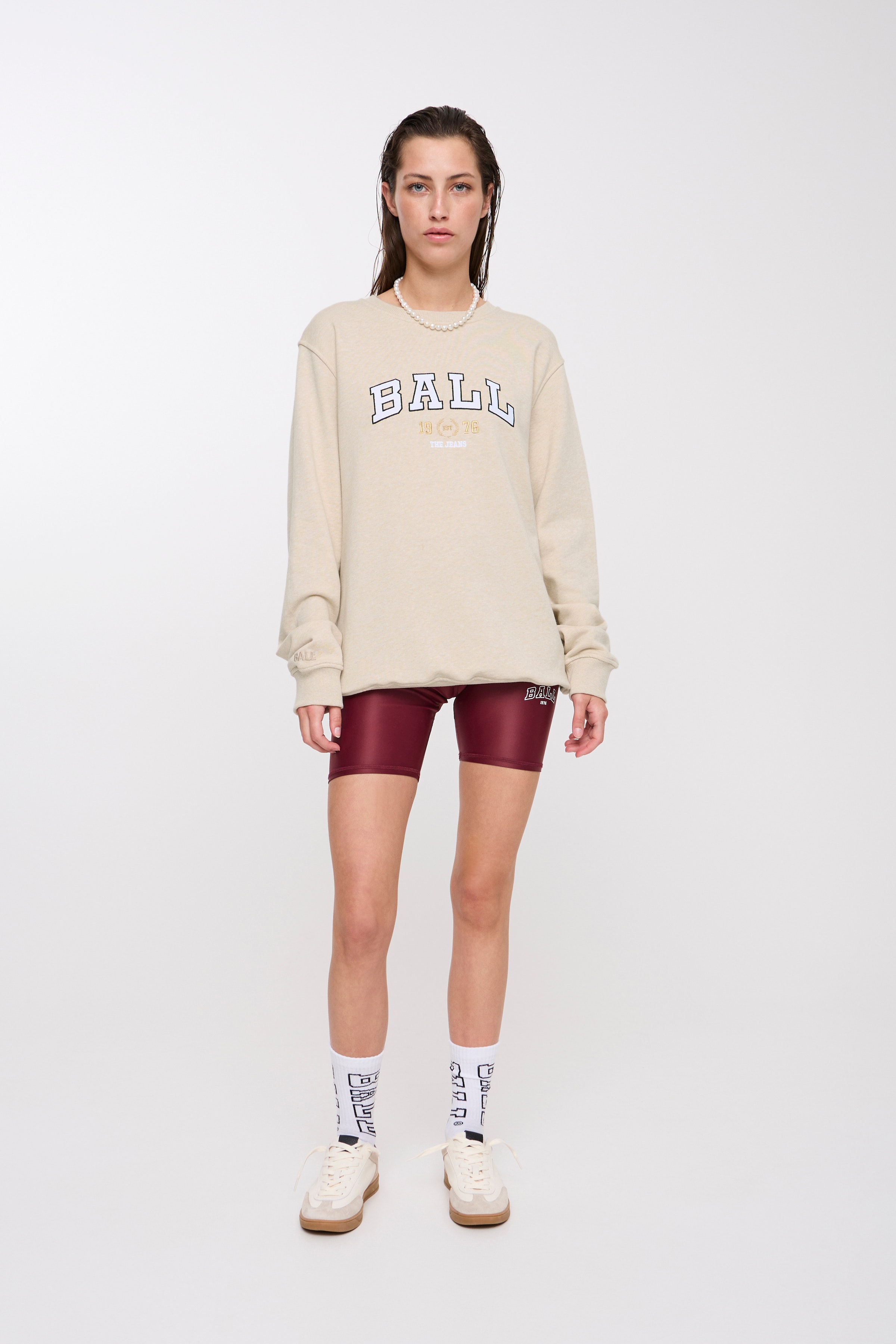 L. TAYLOR SWEATSHIRT LOOKBOOK FRONT 50400052-1411181