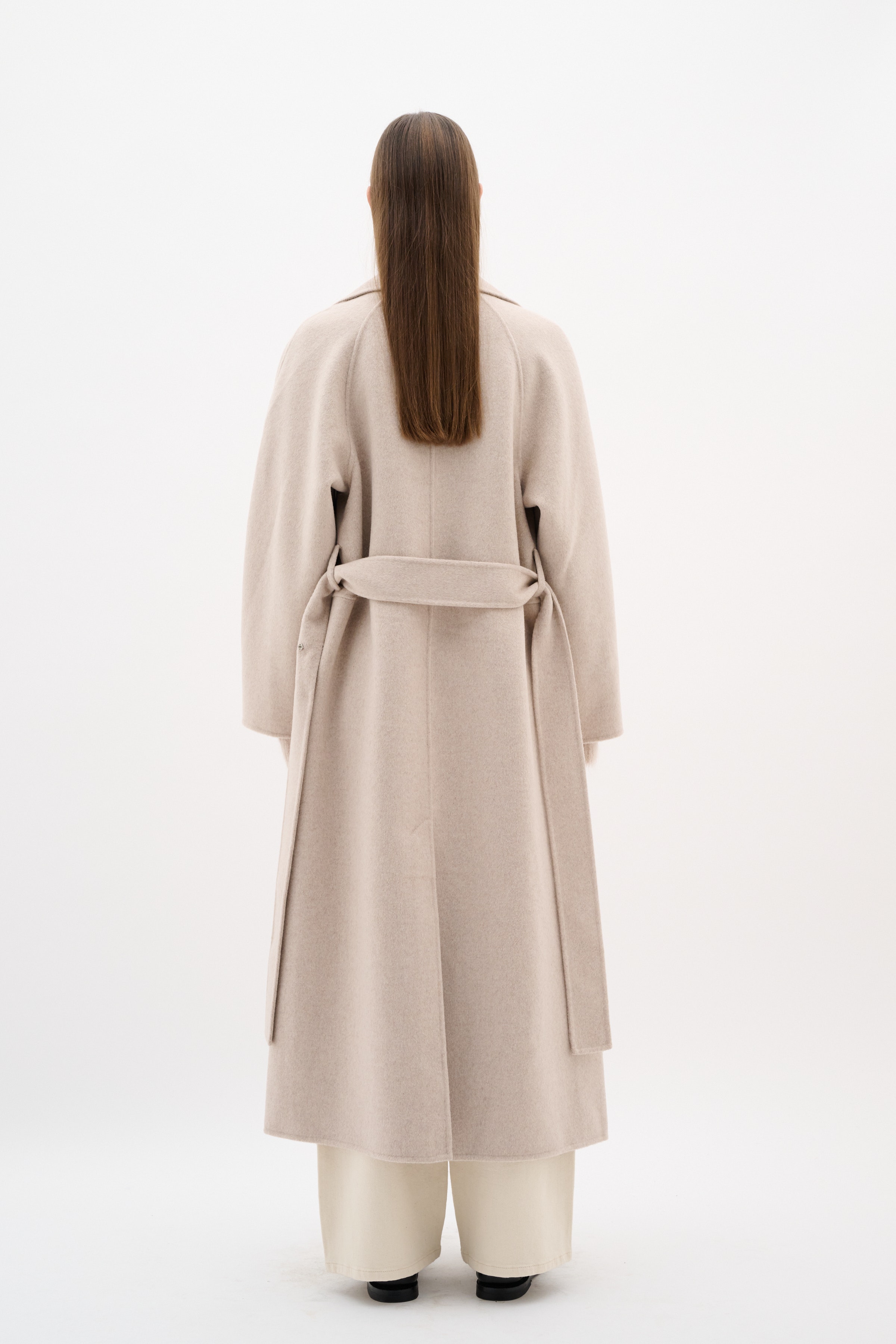 YillaIW Coat LOOKBOOK FRONT 30110608-300002