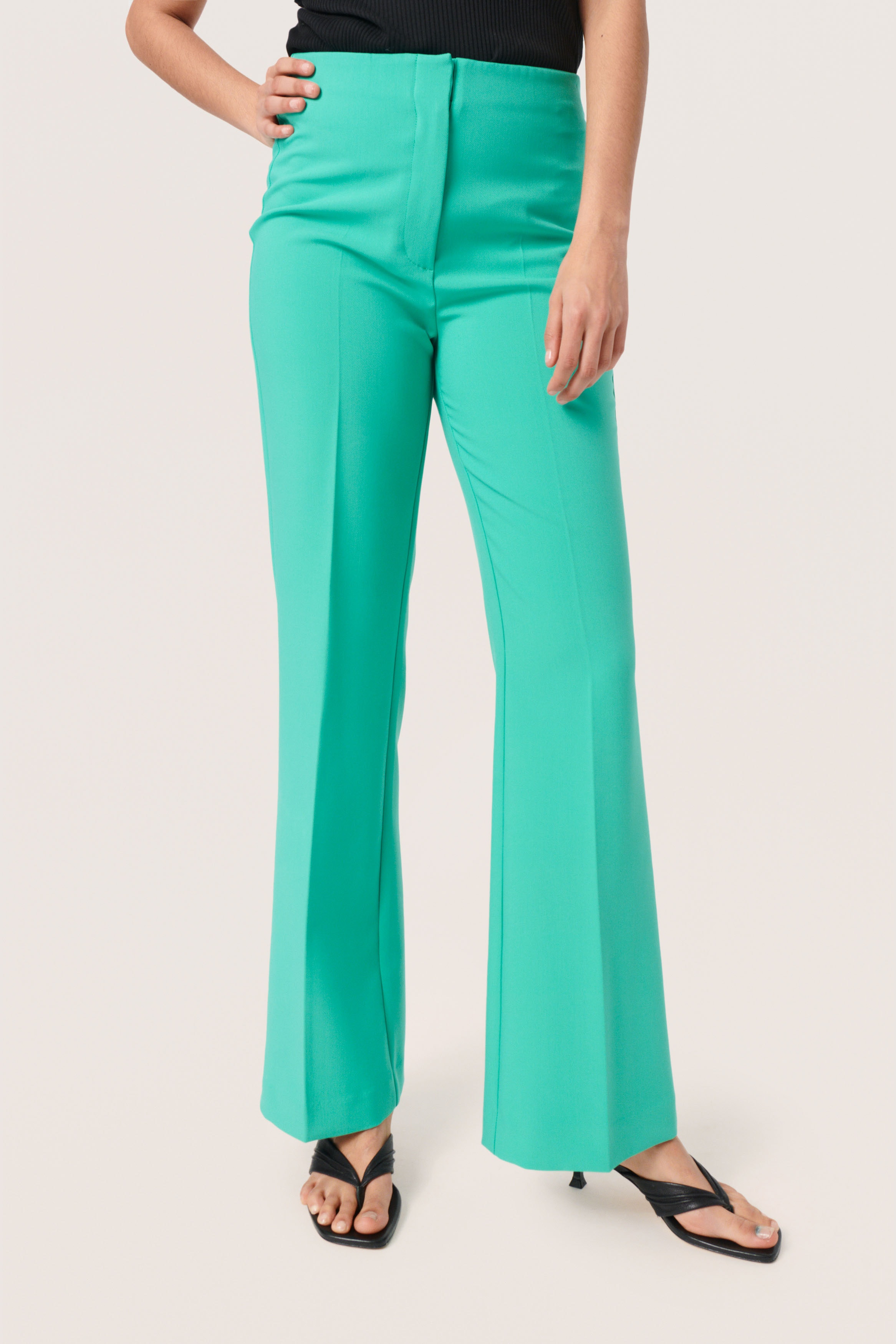 SLCorinne Trousers LOOKBOOK FRONT 30405801-165421