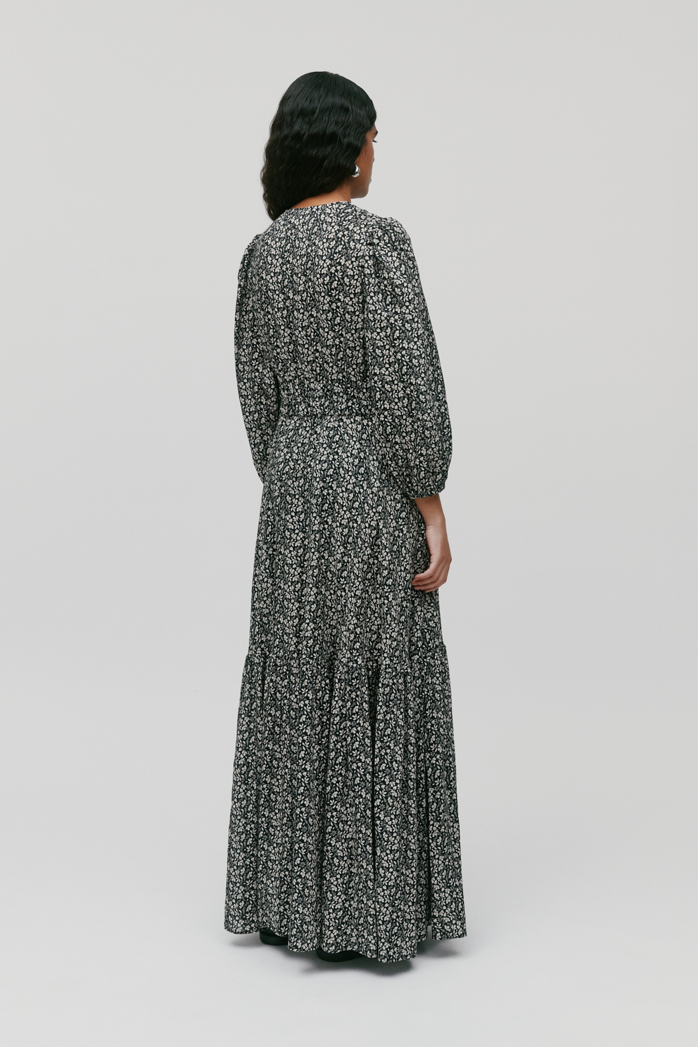 DREA Kjole LOOKBOOK BACK 30600534-MC2156