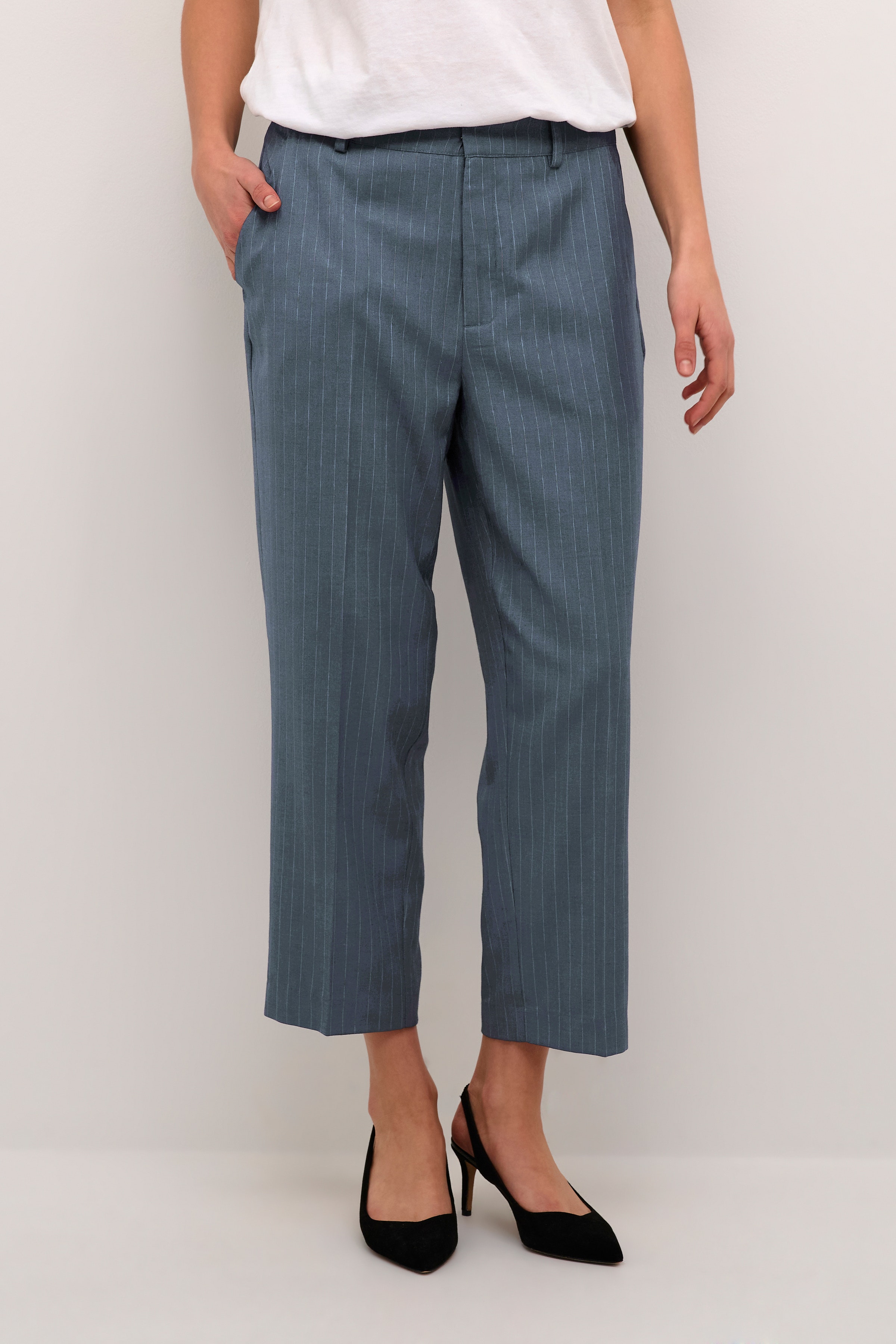 KAulrikke Trousers LOOKBOOK FRONT 10552321-106305