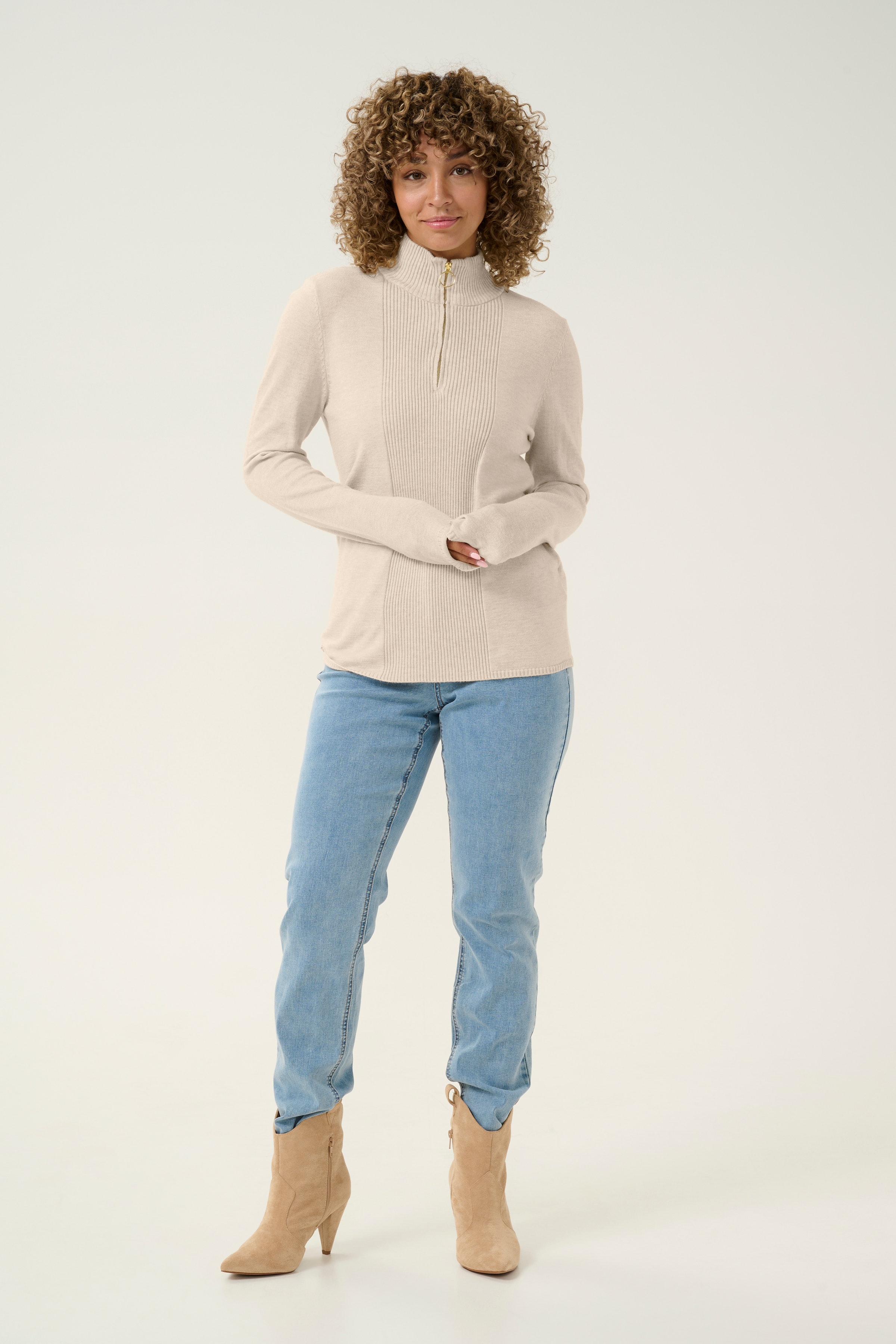 CRDela Pullover LOOKBOOK FRONT 10610647-100232