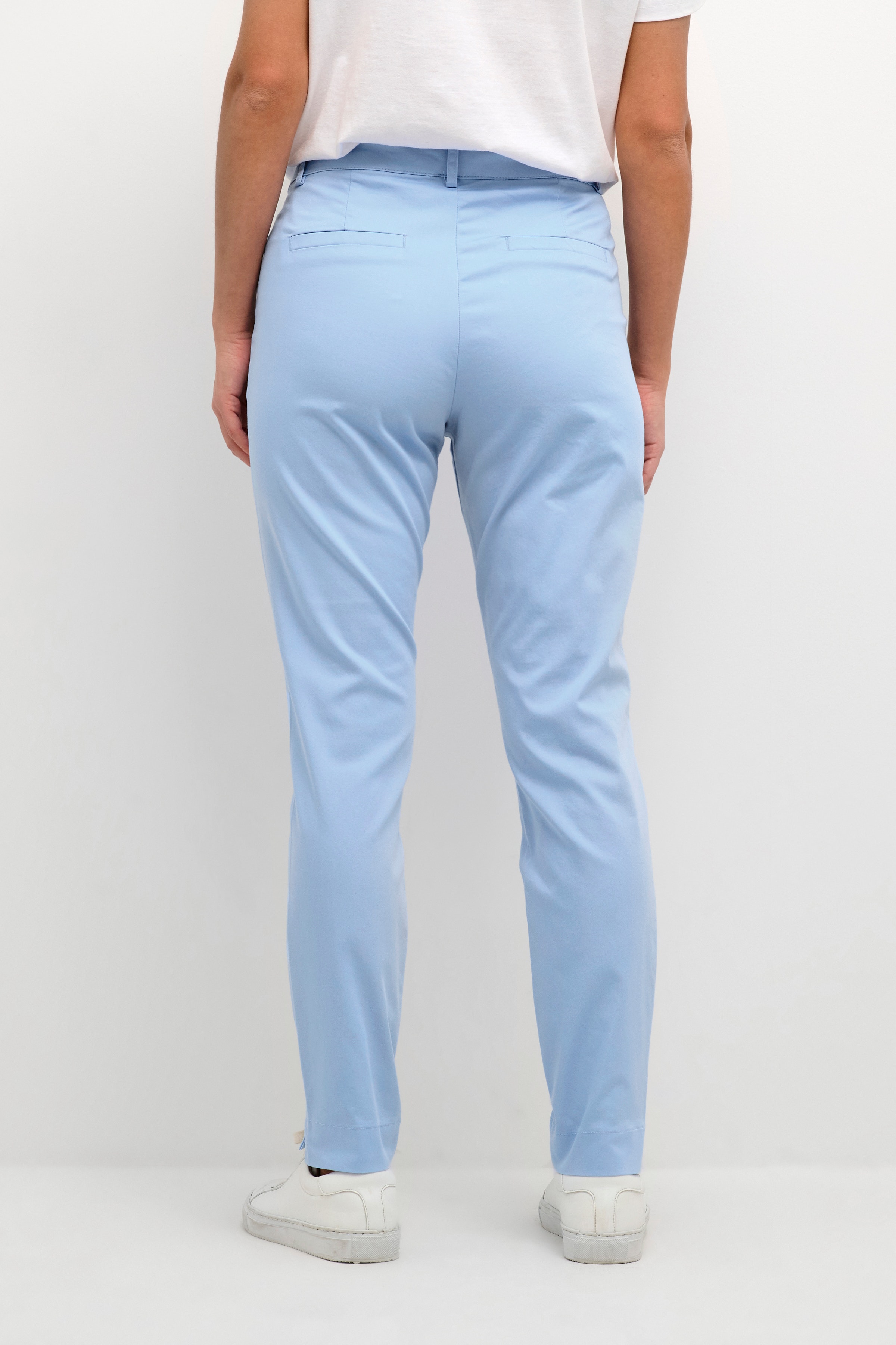 KAlea Bukser LOOKBOOK FRONT 10505191-154031
