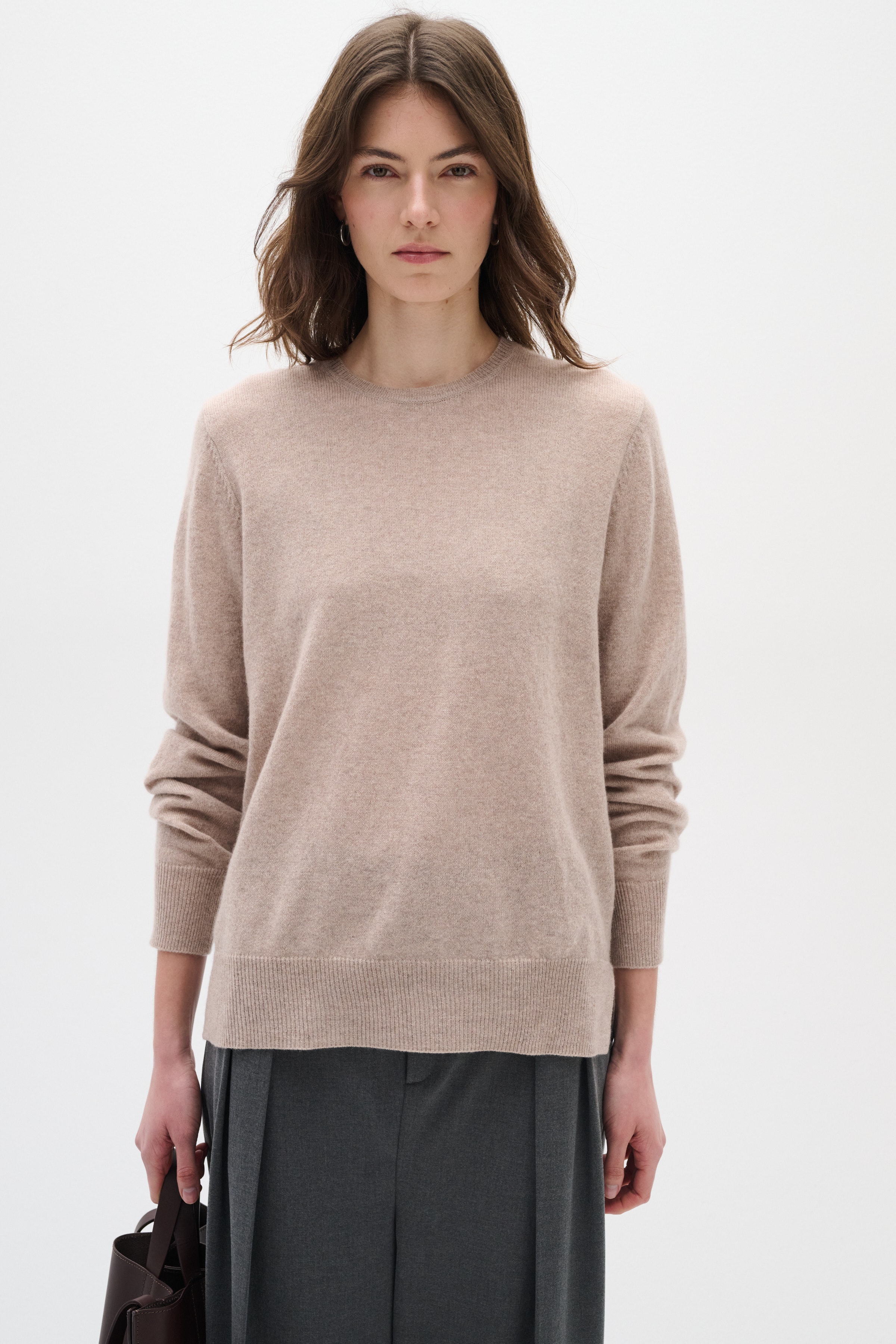 LukkaIW Crew-neck Kashmir Pullover LOOKBOOK FRONT 30107629-10110