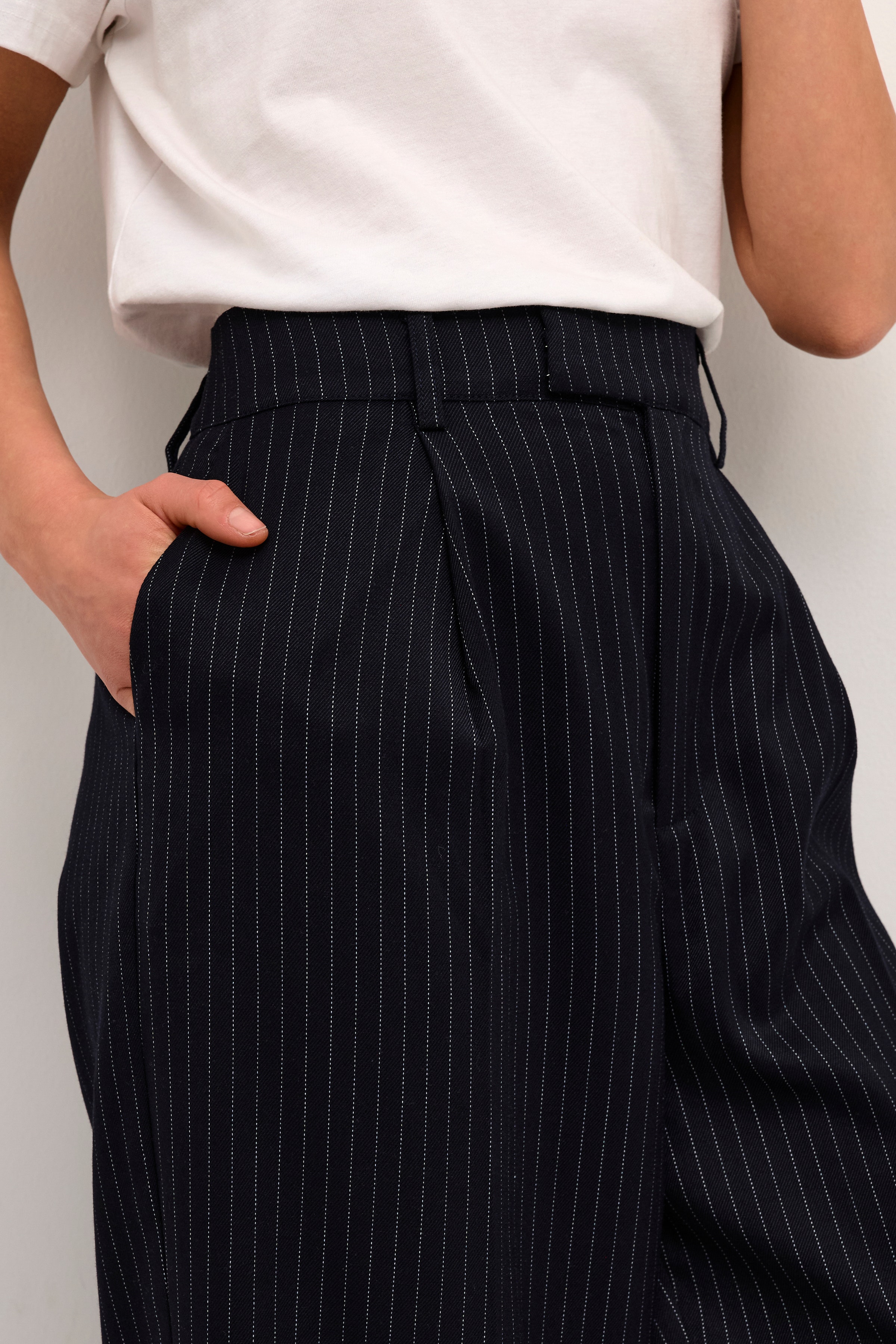 KAlona Trousers LOOKBOOK DETAIL 10508018-105044