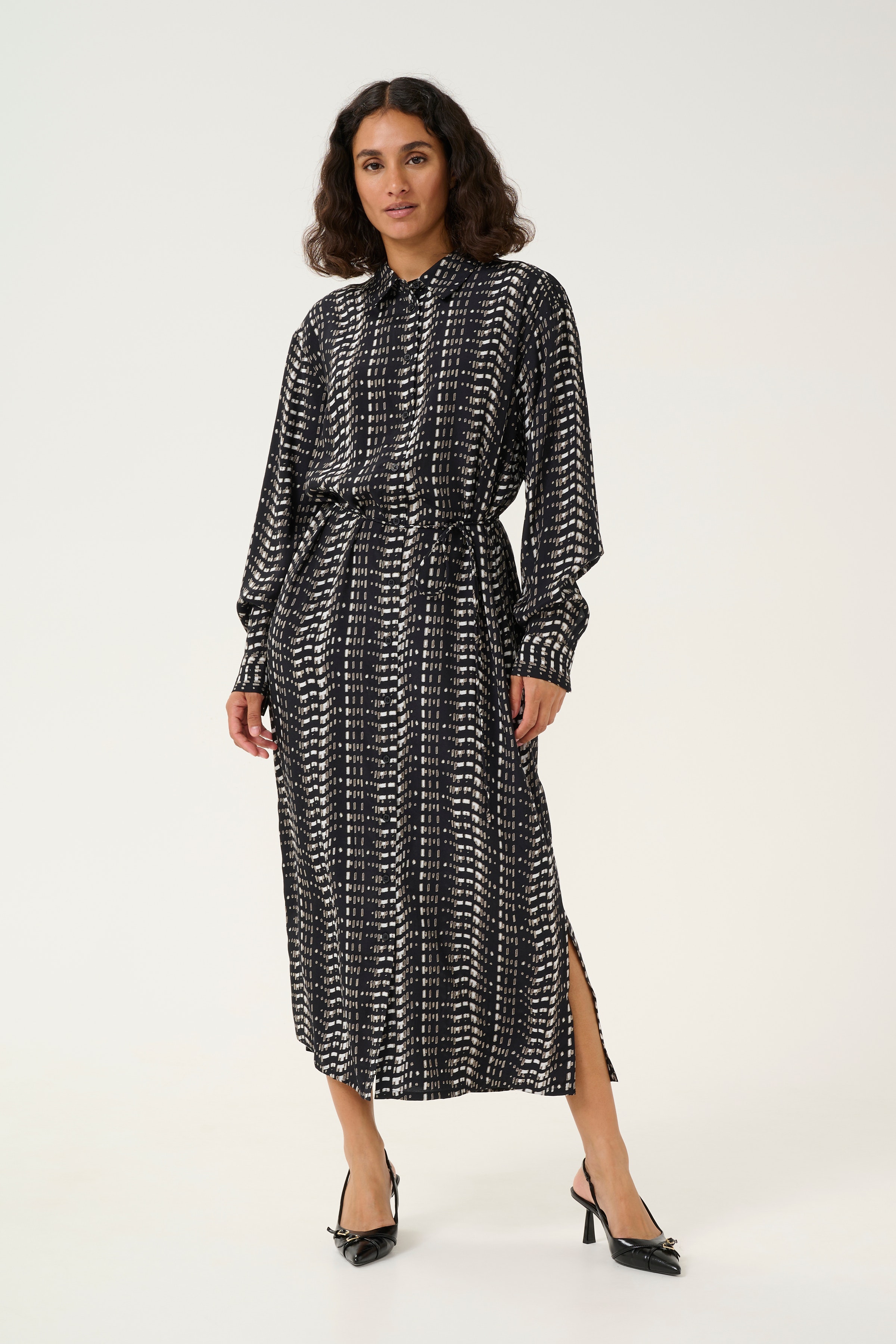 KAalice Kjole LOOKBOOK FRONT 10509401-106972