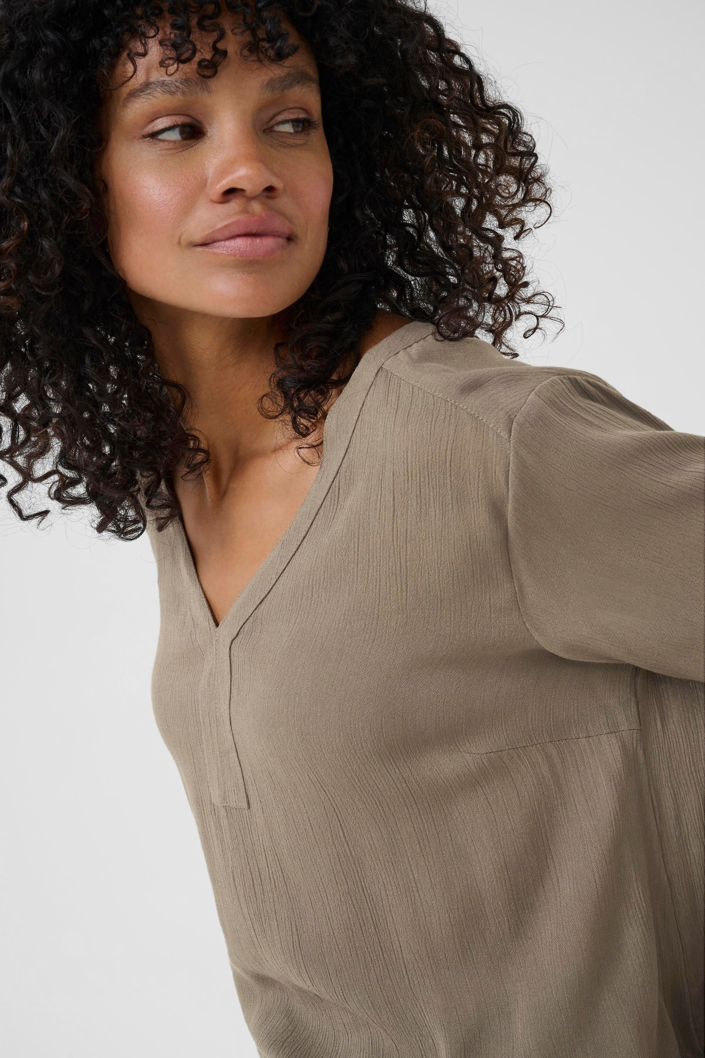 KAamber Bluse LOOKBOOK DETAIL 501032-190808