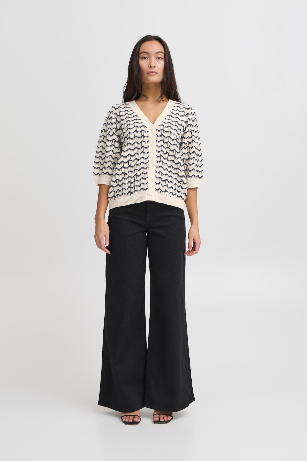 アイレネ　Eyelet High Gauge Cardigan IHARDINA Knitted cardigan in total eclipse colour | ICHI