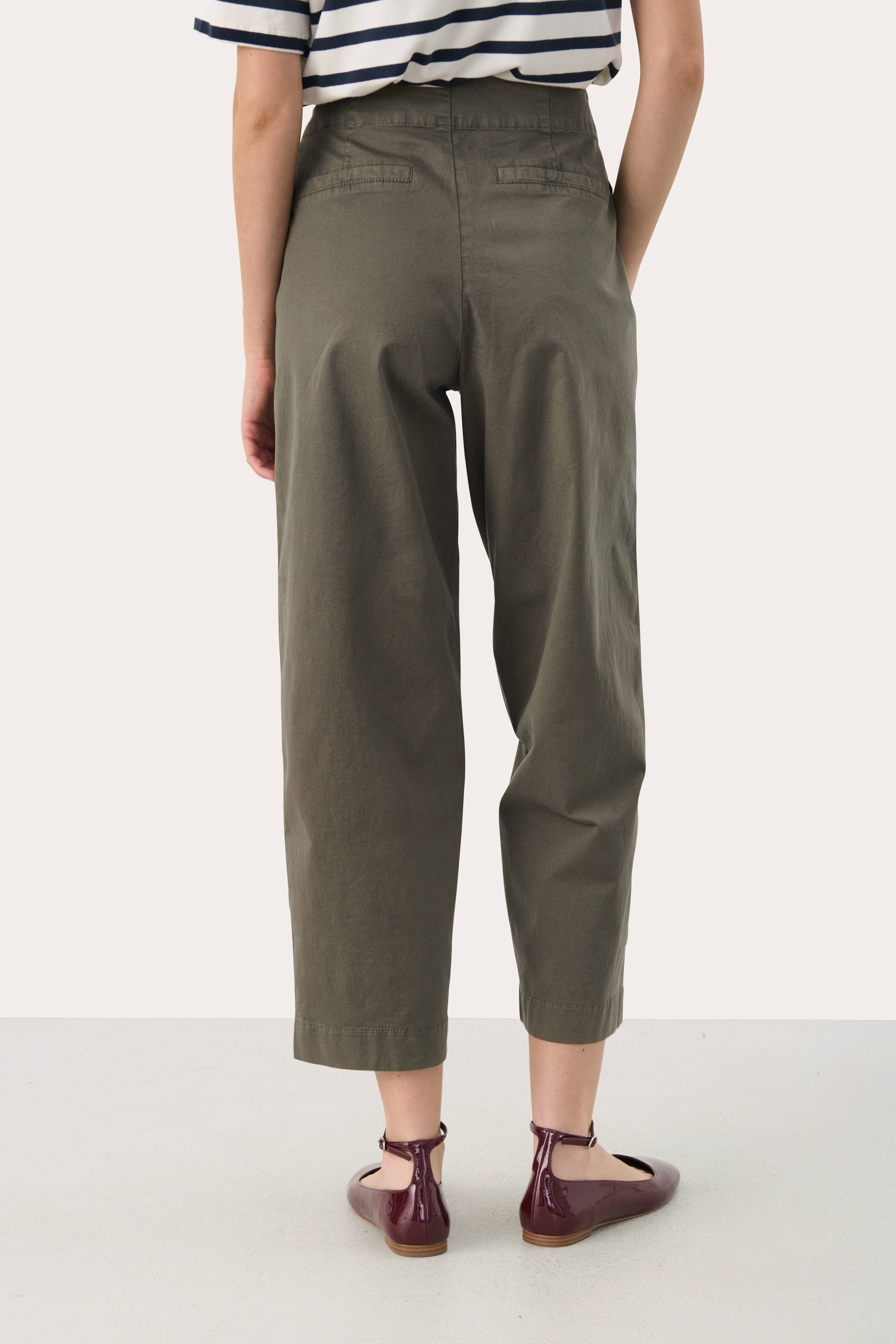 NettaPW Trousers LOOKBOOK BACK 30309489-190510