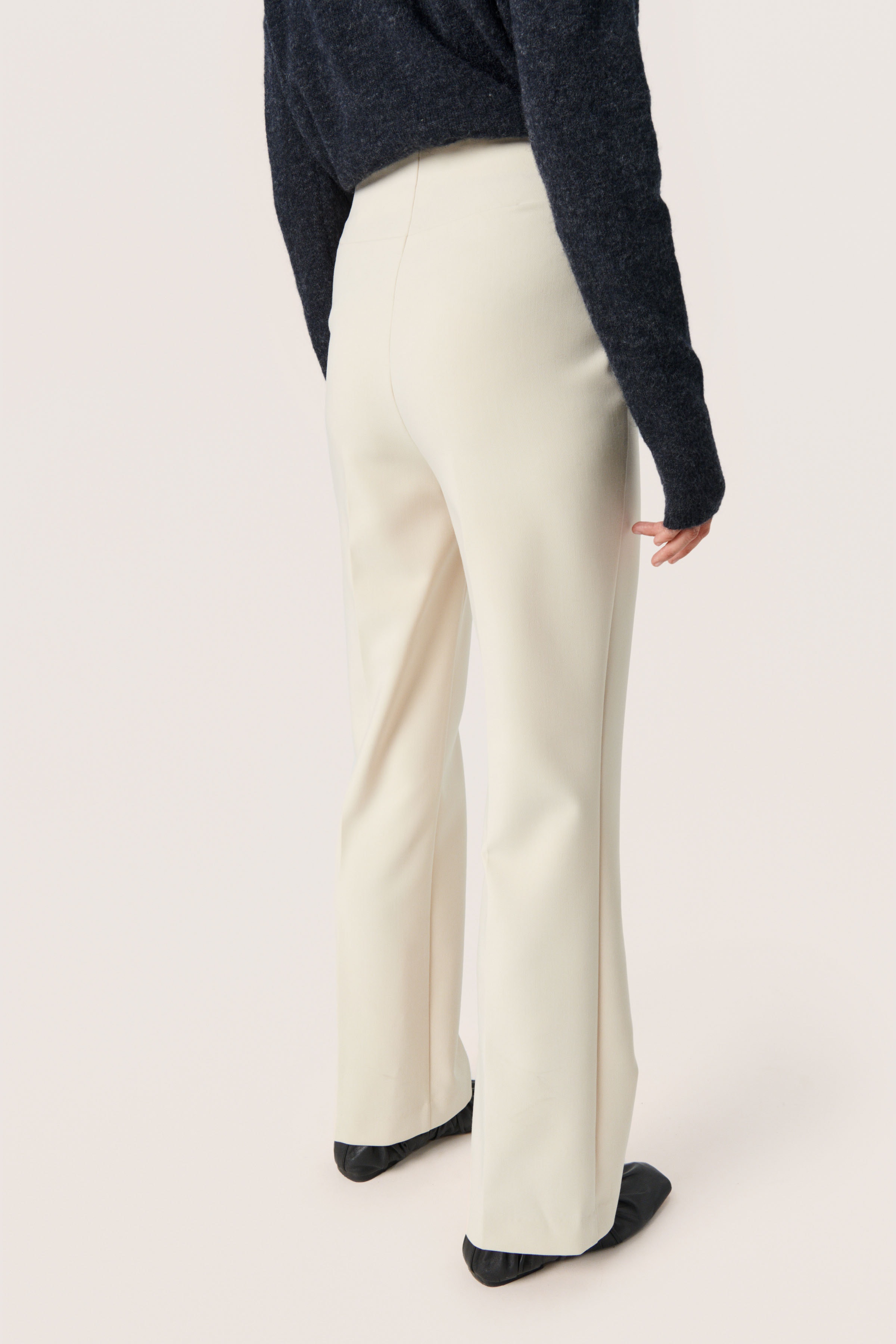 SLCorinne Trousers LOOKBOOK BACK 30406379-130907