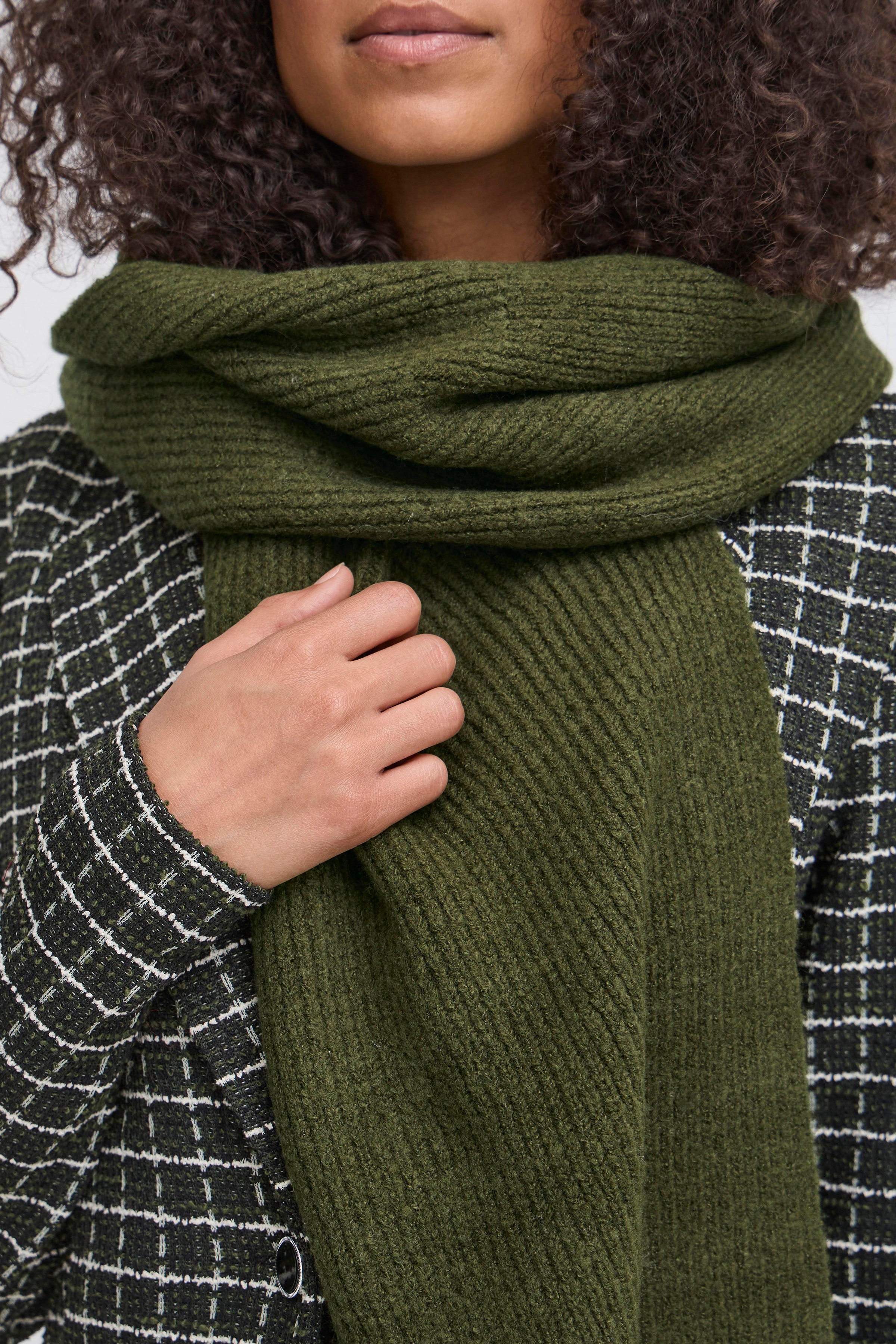 IAIVO Tørklæde LOOKBOOK FRONT 20112670-190419