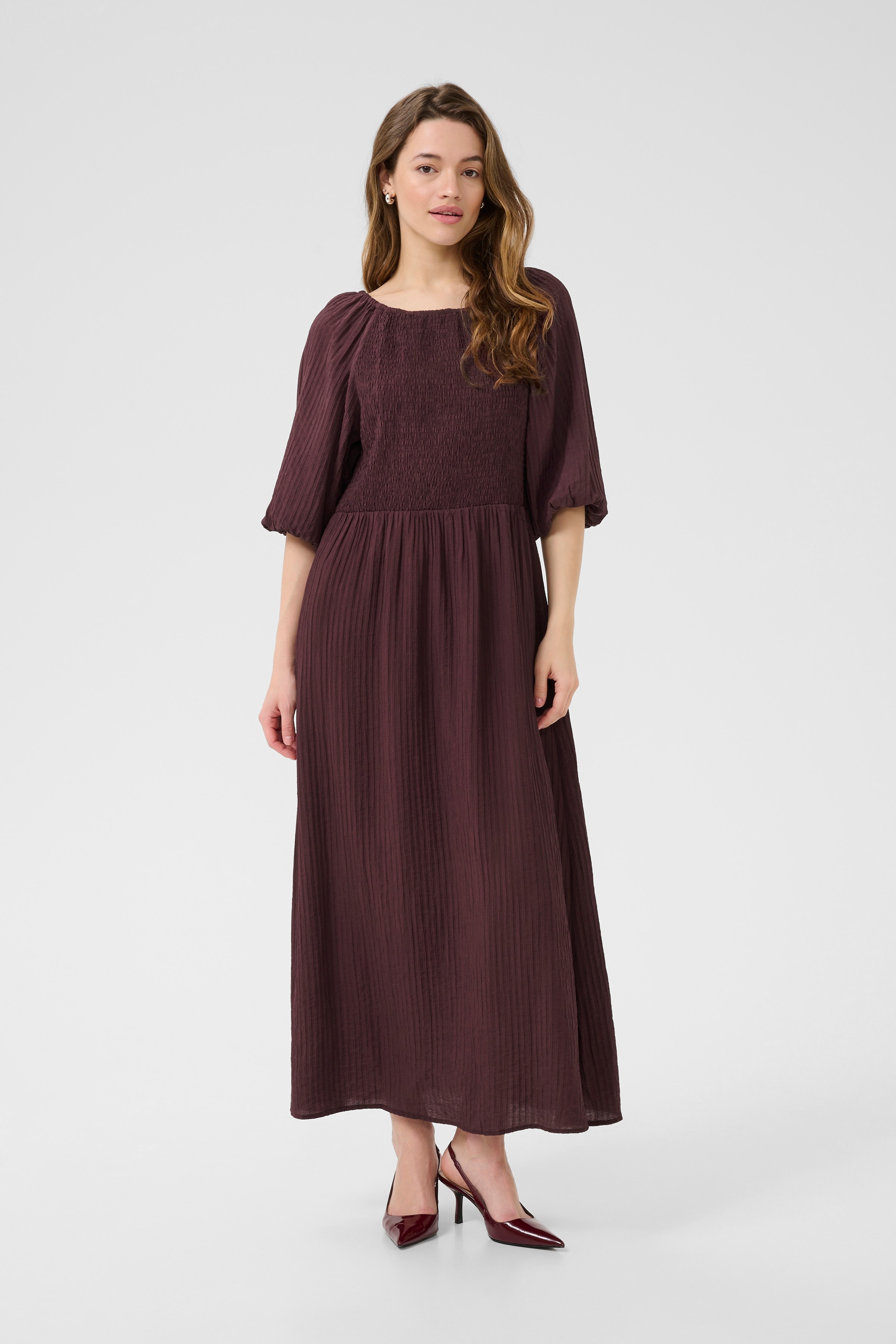 KAlianna Robe LOOKBOOK FRONT 10510492-191619