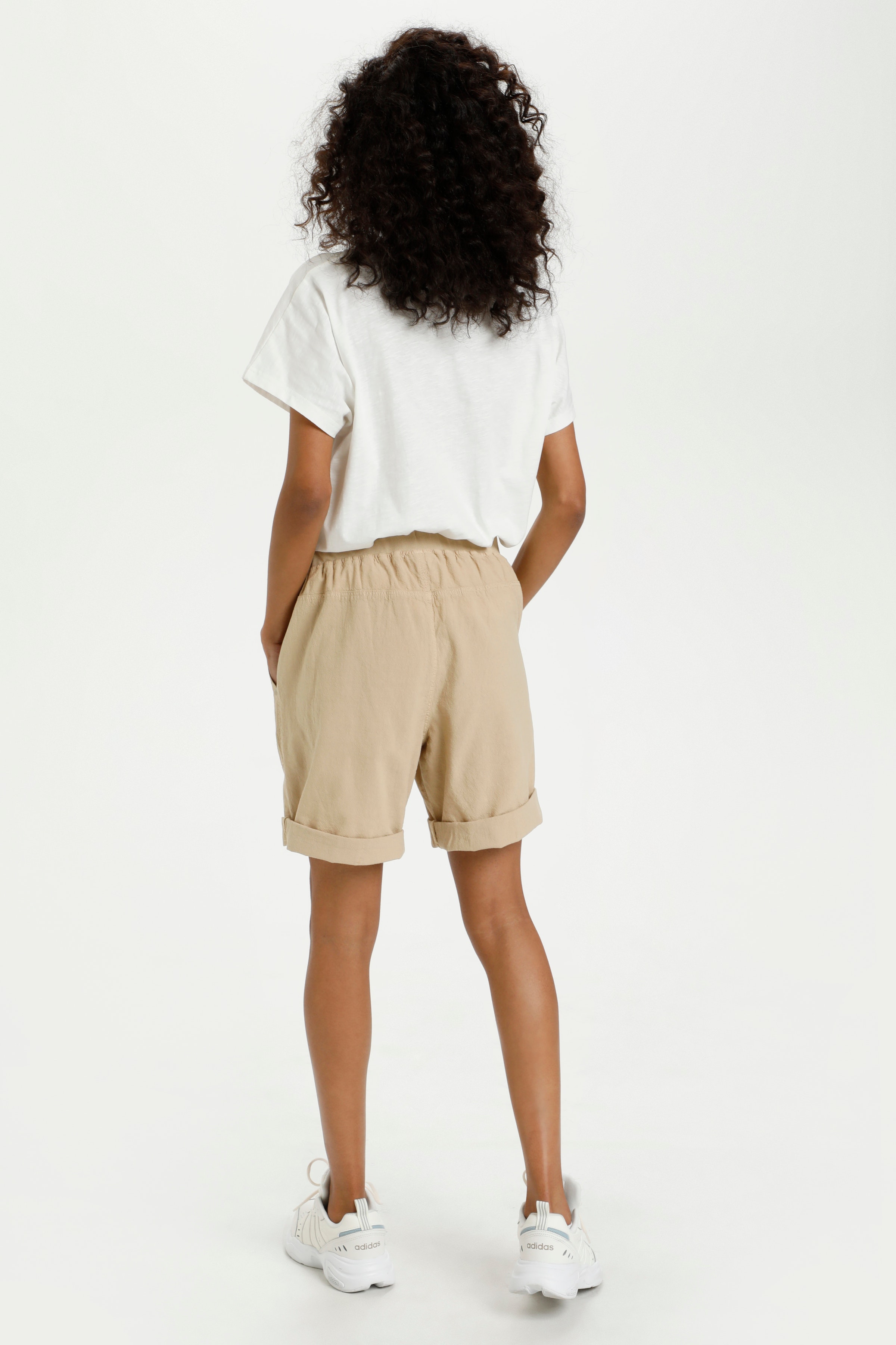 KAnaya Shorts LOOKBOOK BACK 10504239-101239