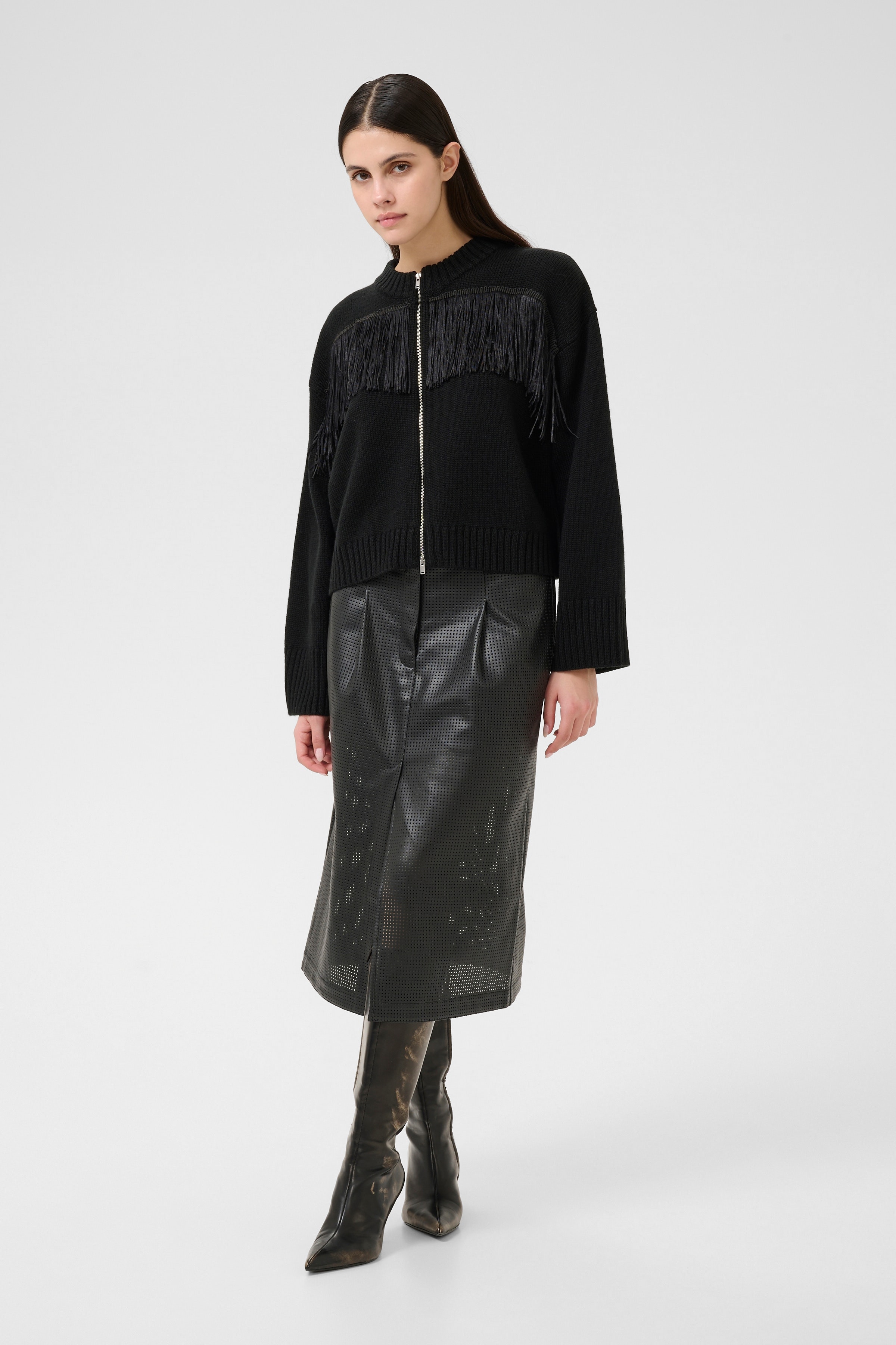 KBCade Cardigan LOOKBOOK FRONT 10105741-194008