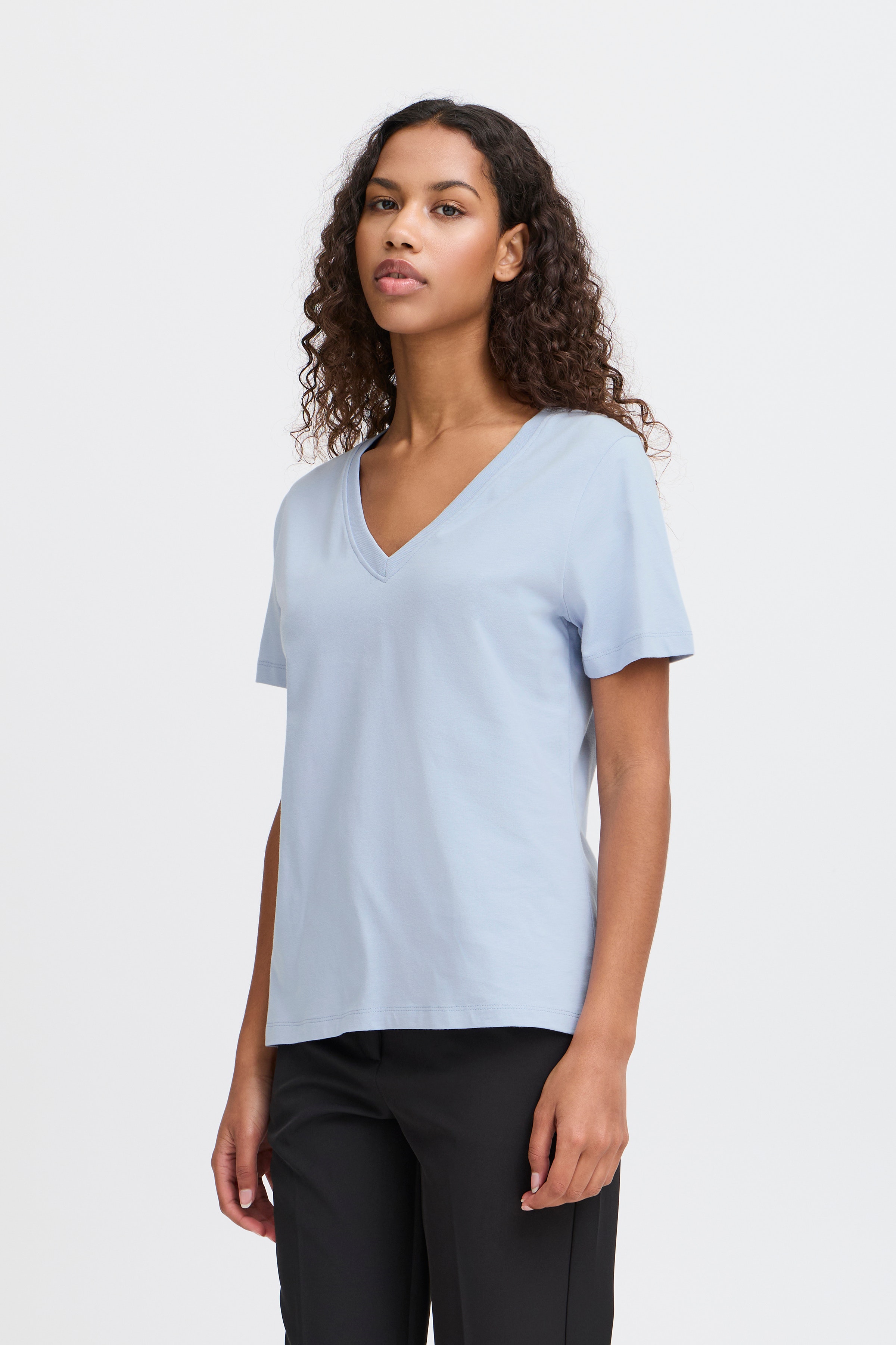 IHPALMER V-neck T-shirt LOOKBOOK FRONT 20120348-143912
