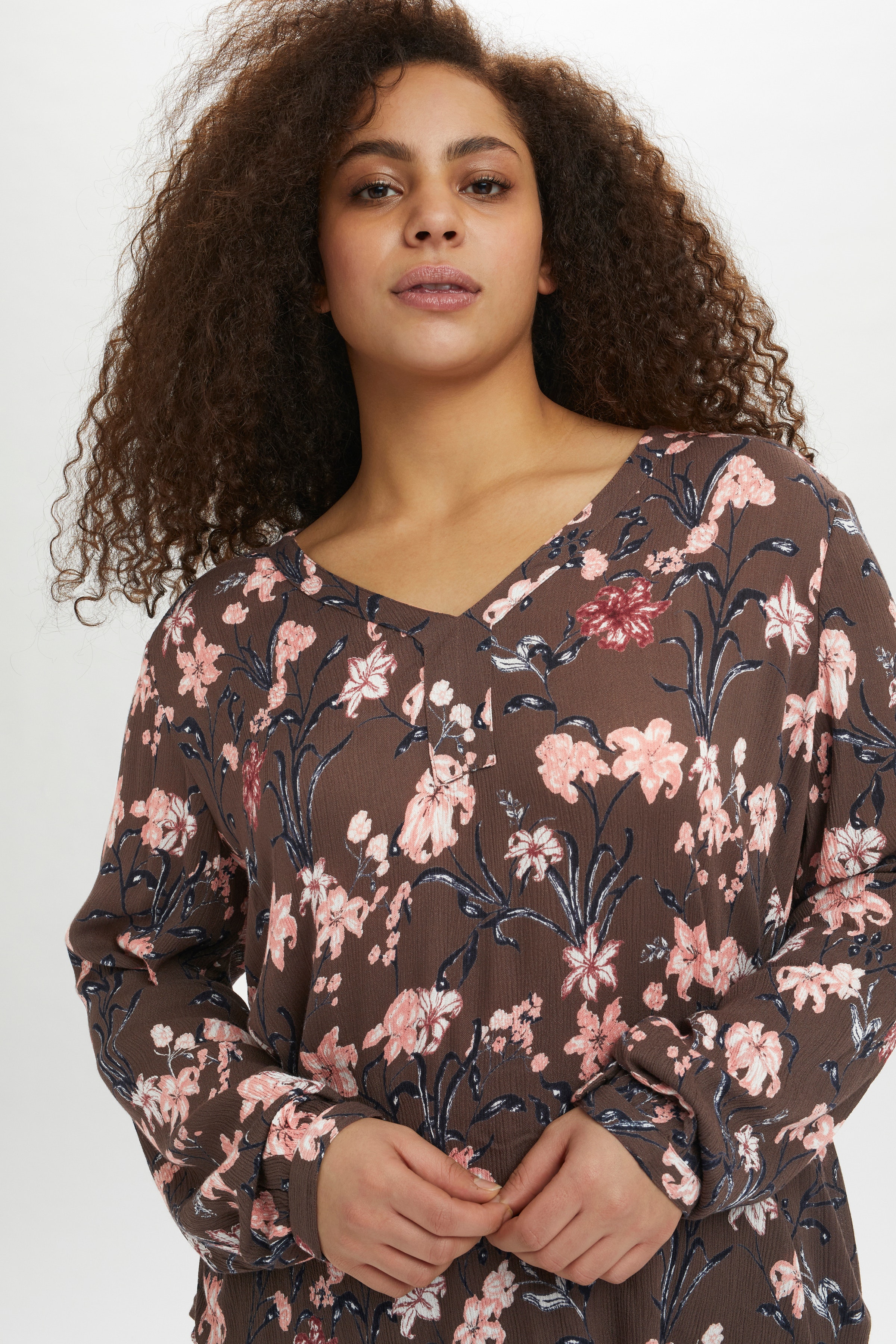 KCbriana Blouse with long sleeve LOOKBOOK DETAIL 10580581-101849