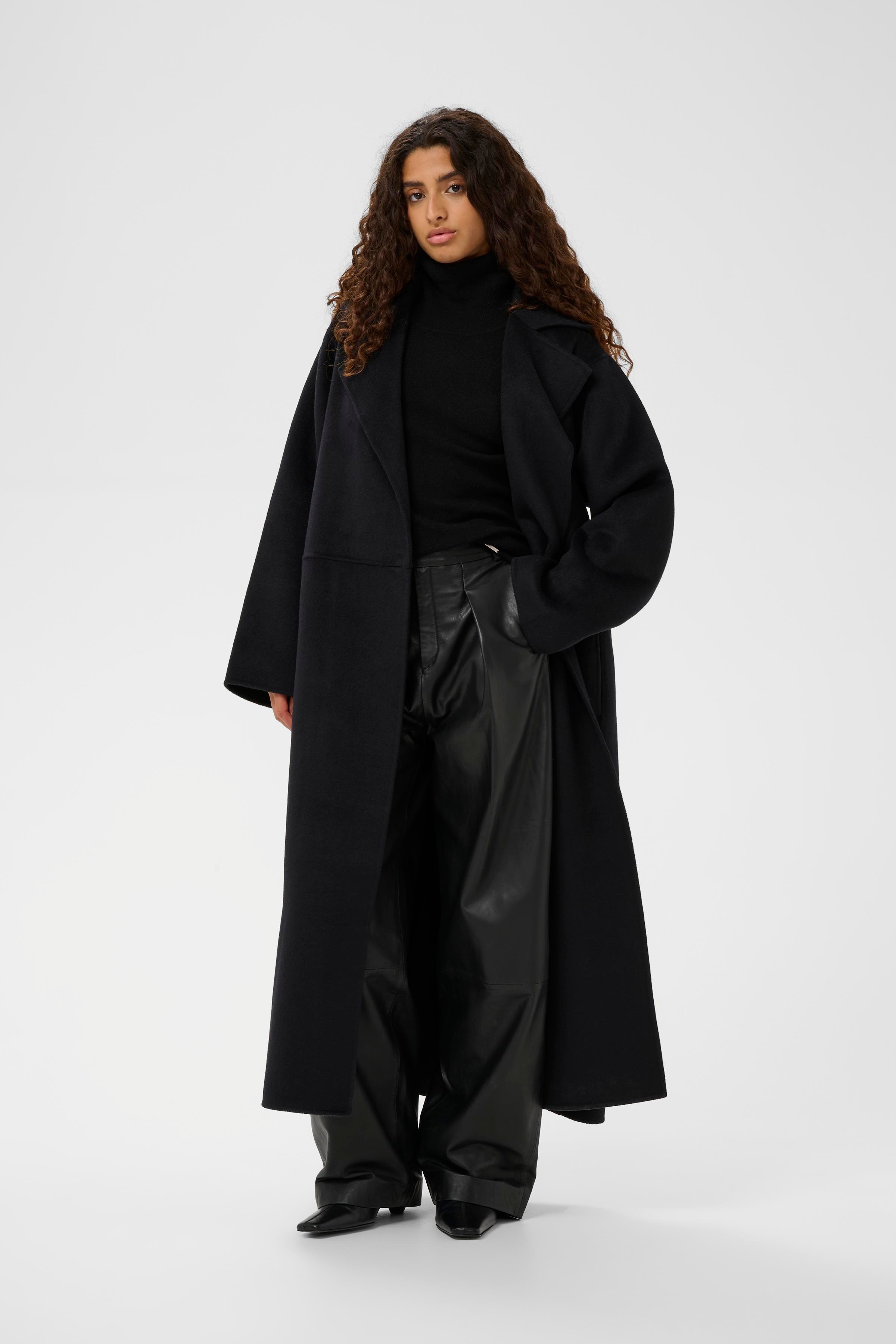 YillaIW Kappa LOOKBOOK FRONT 30110608-194008