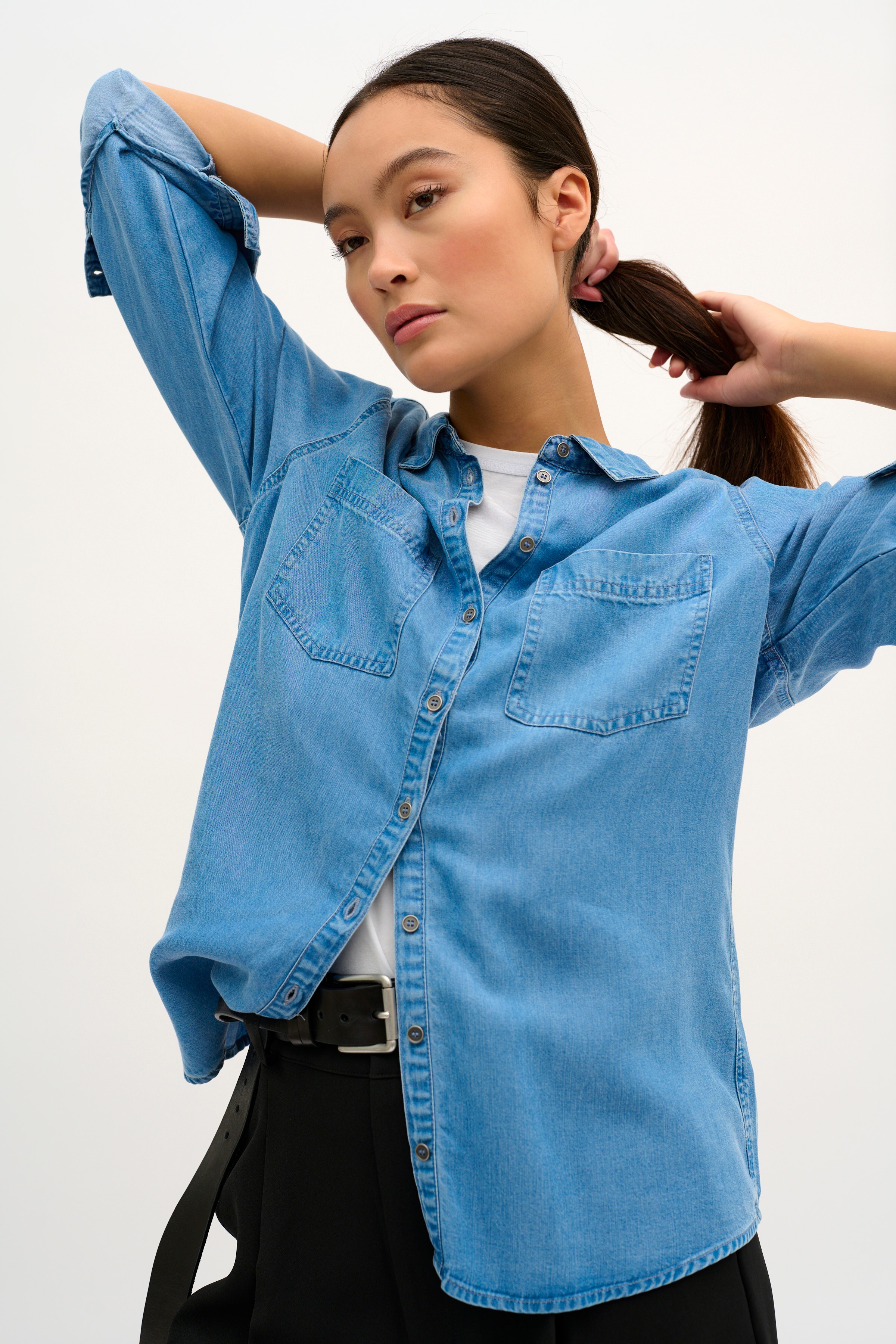 15 THE DENIM SHIRT LOOKBOOK DETAIL 10703595-100047