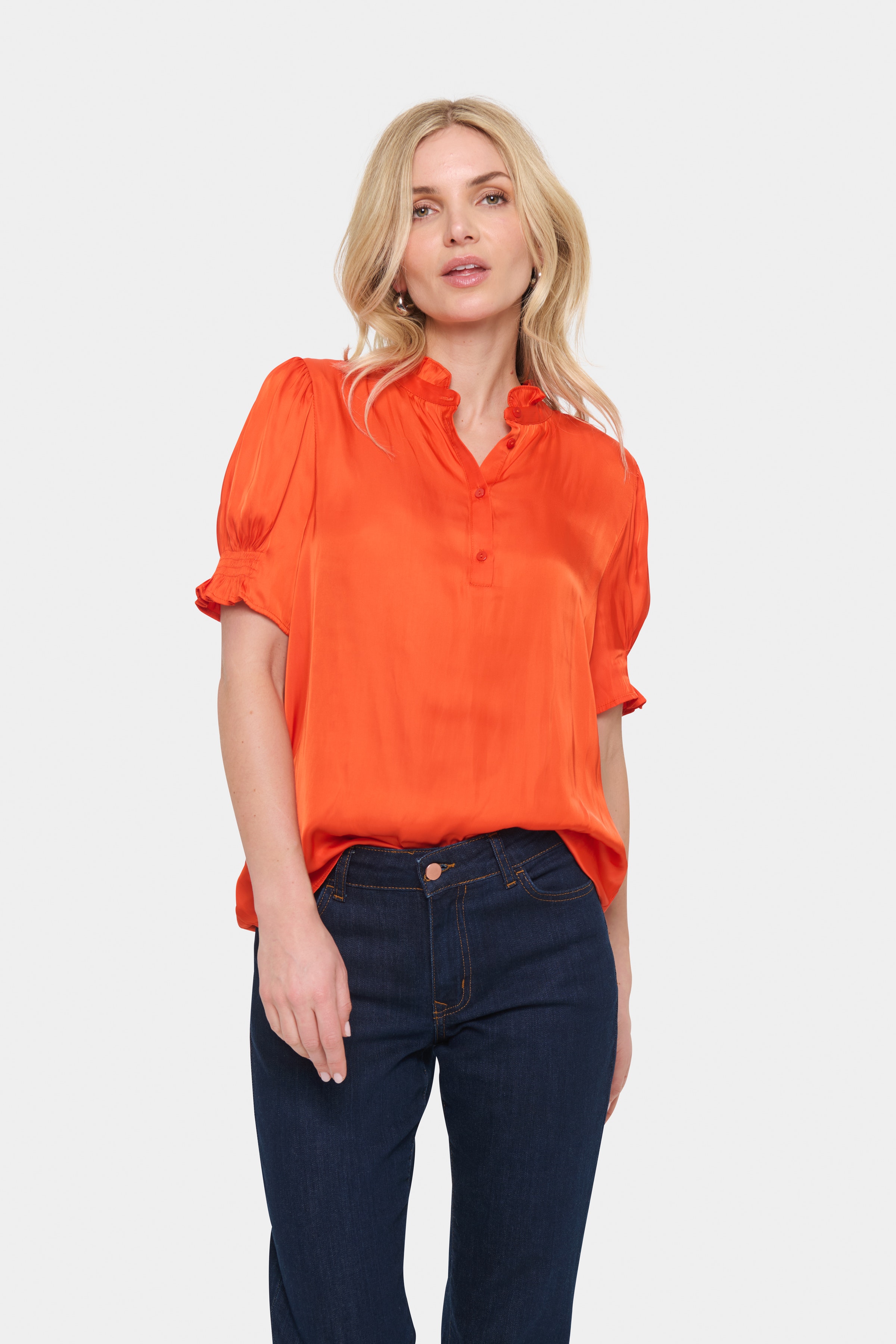 VeeniSZ Skjorta LOOKBOOK FRONT 30513165-181564