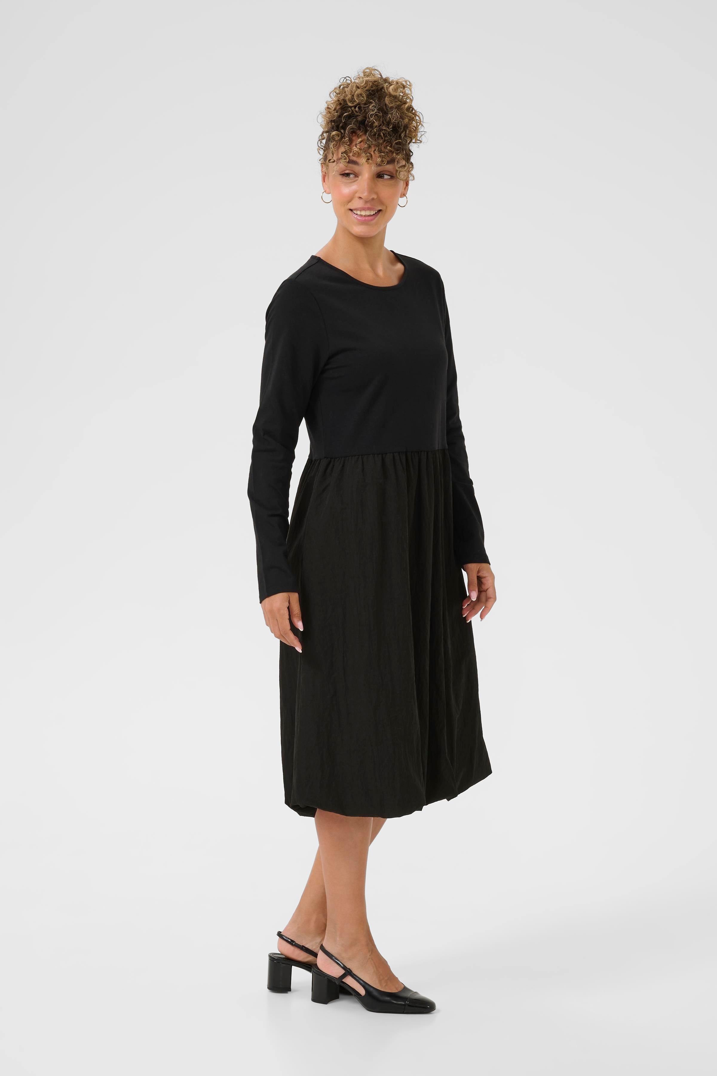 CRCamma Kleid LOOKBOOK FRONT 10614454-100120