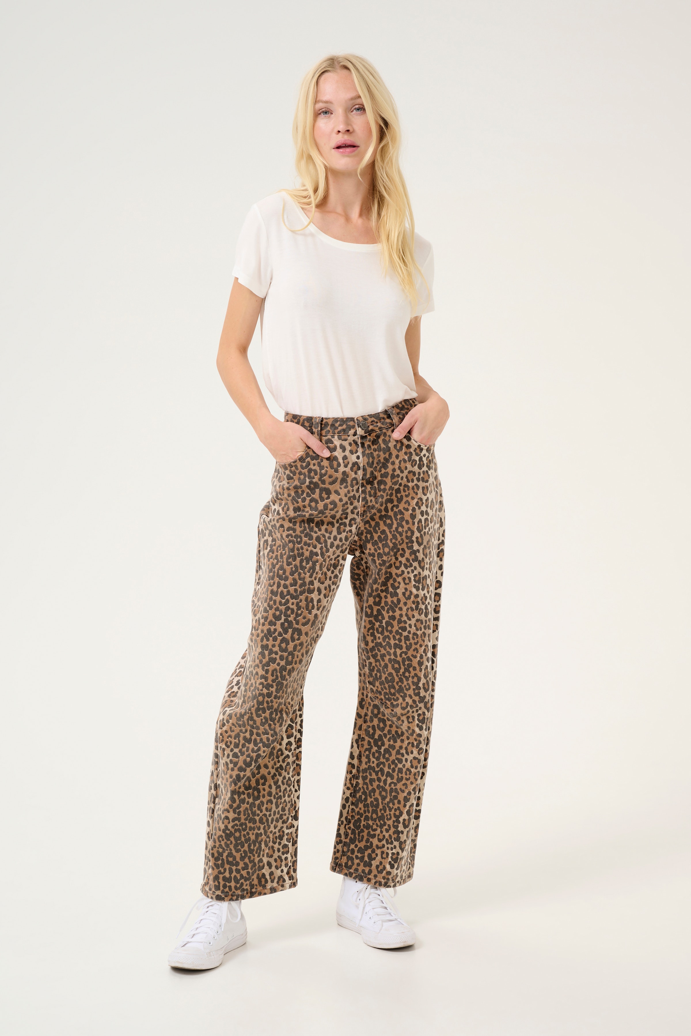 CUaliena Barrel Leopardbukser LOOKBOOK FRONT 50111655-107355