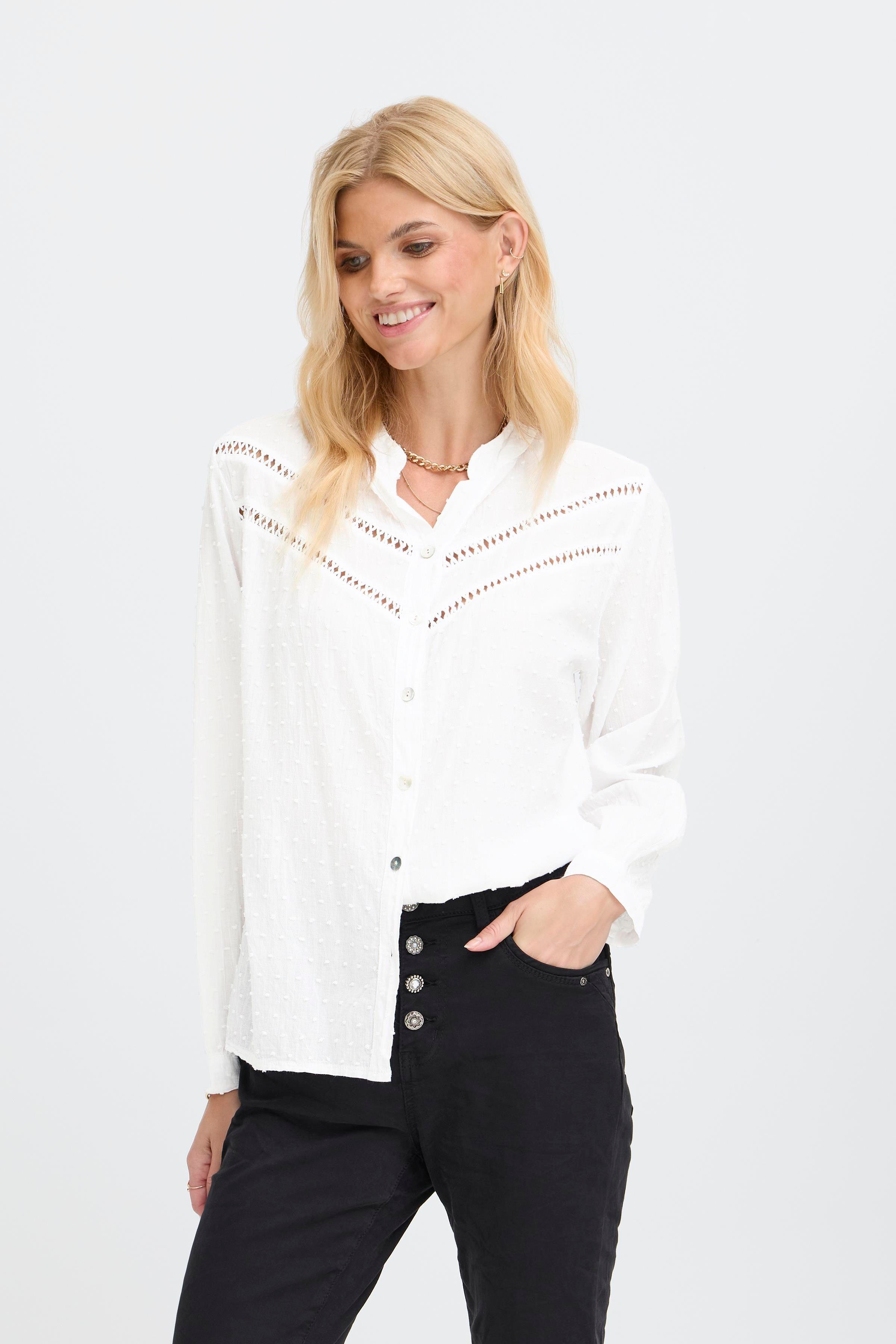 SBLIFA Bluse LOOKBOOK FRONT 22100919-110602