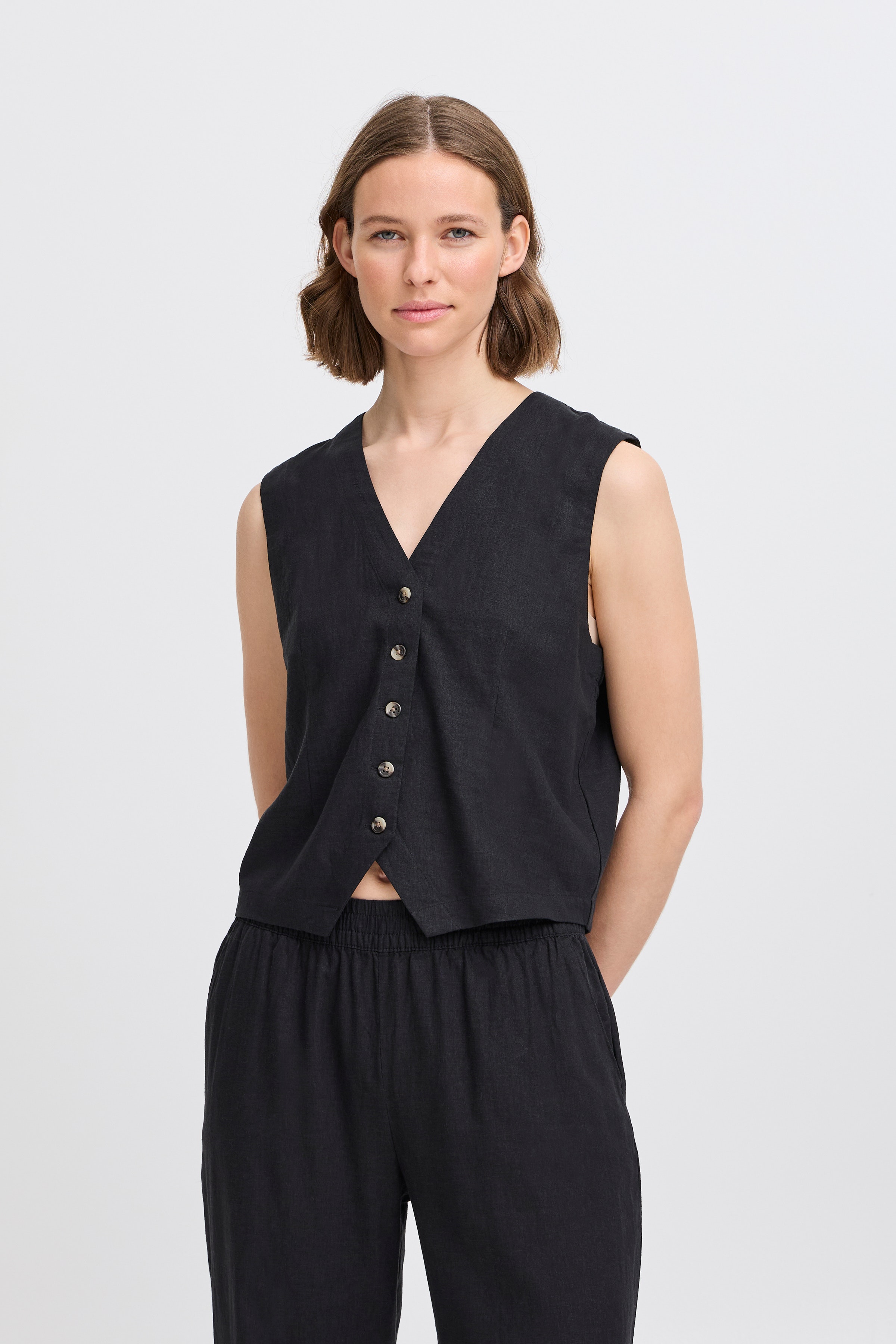 BYFALAKKA Vest LOOKBOOK FRONT 20816601-200451