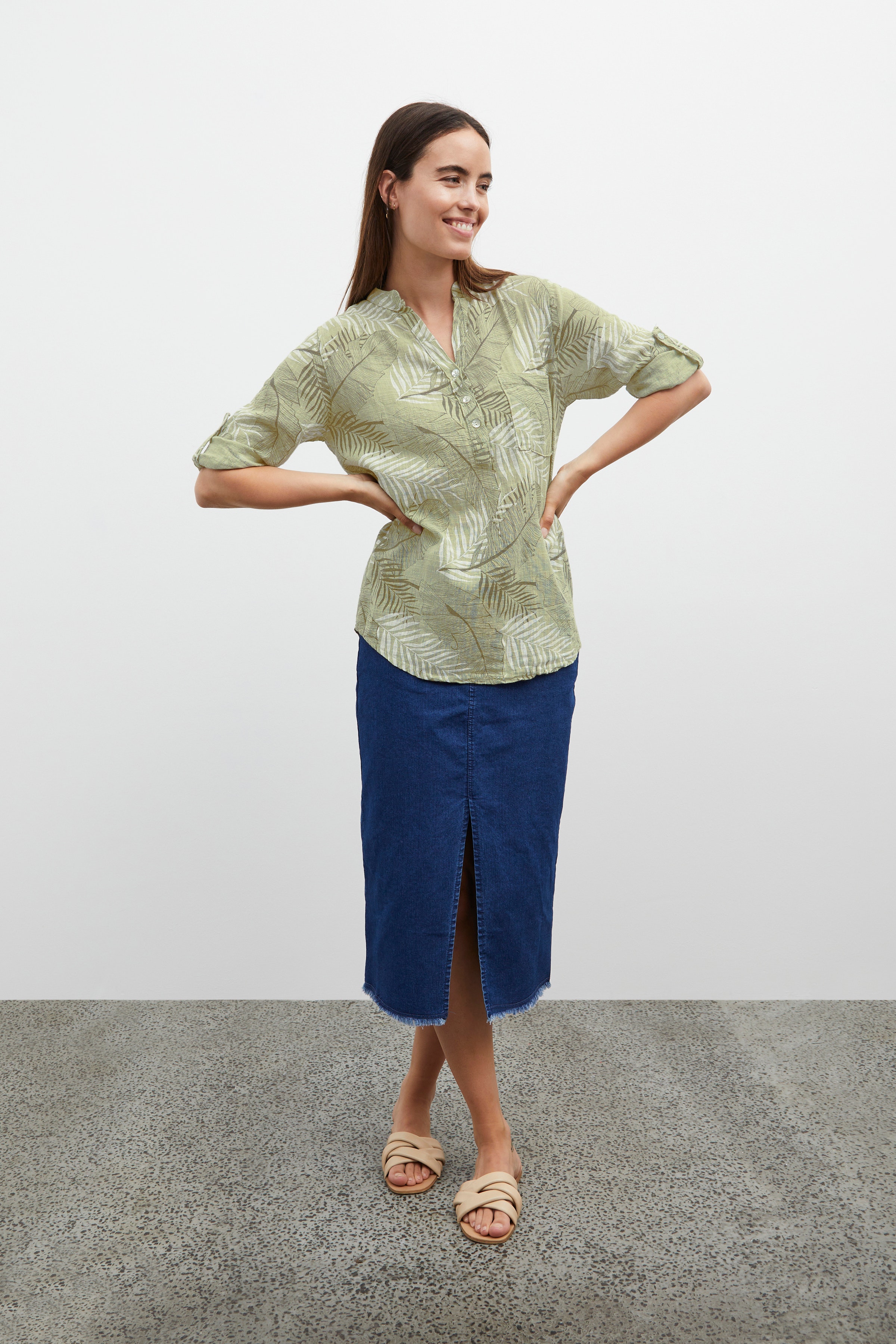 SBALEXA Blus LOOKBOOK FRONT 22100240-176212