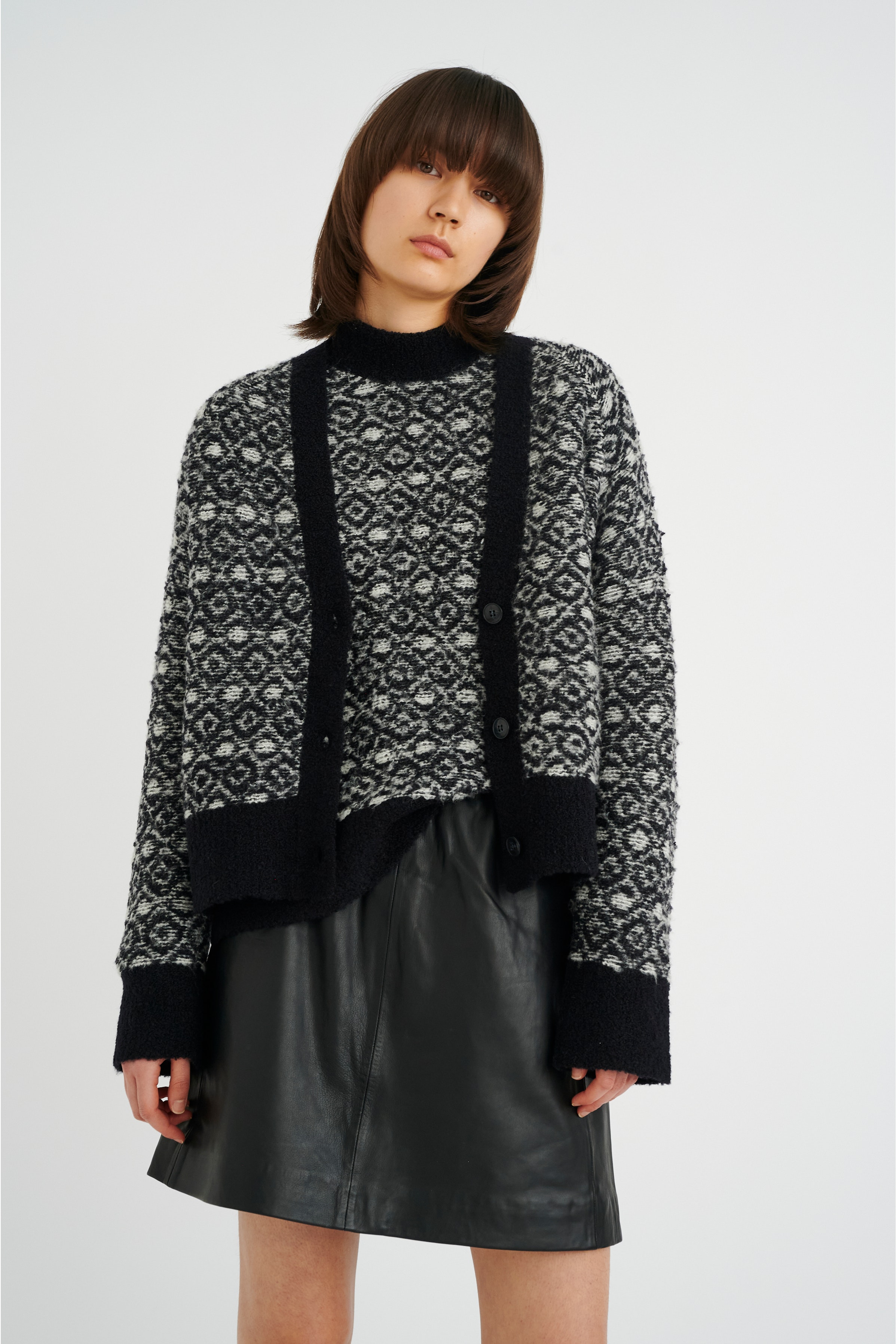 JinkaIW Pullover LOOKBOOK FRONT 30107532-300027