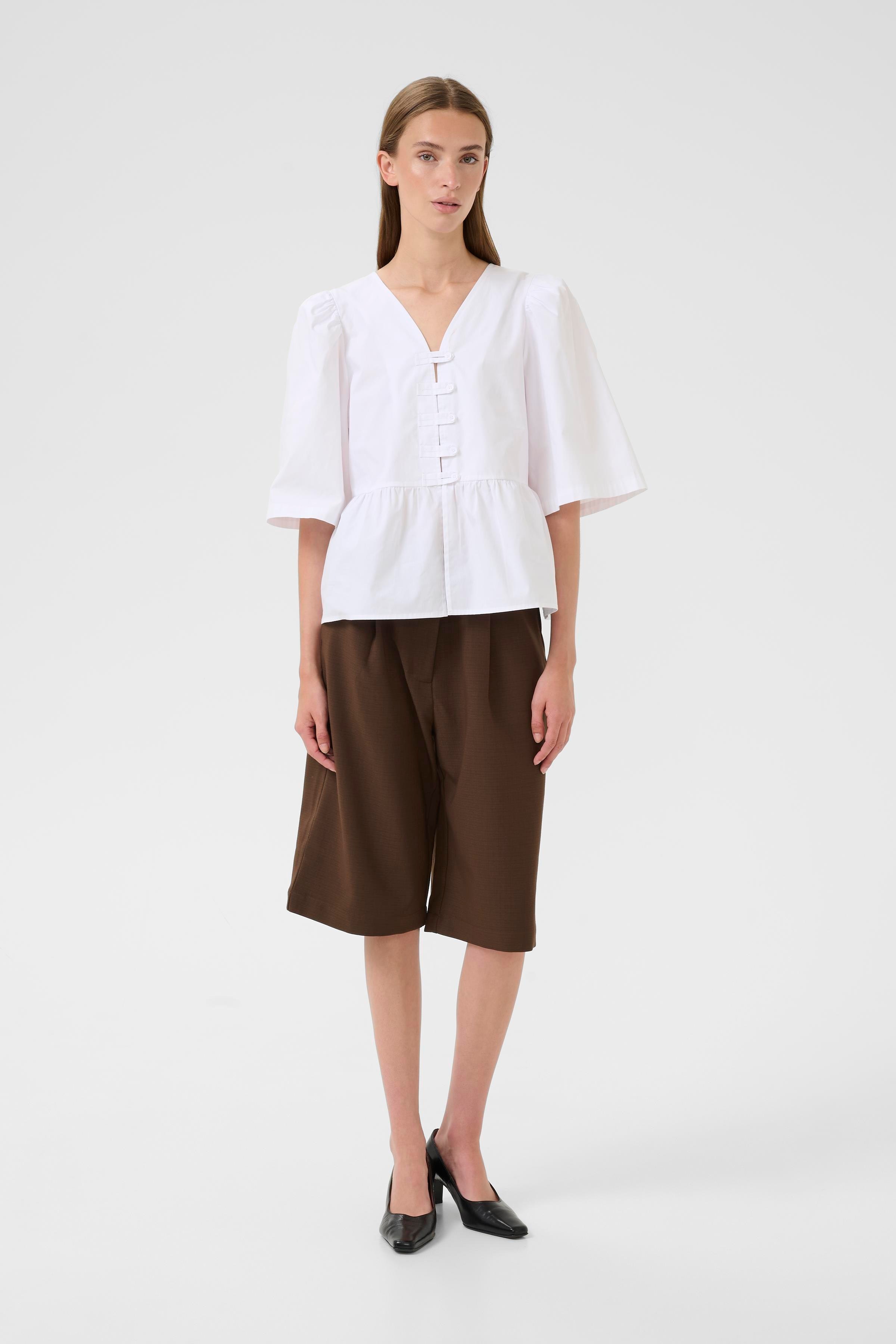KBBrianna Blouse LOOKBOOK FRONT 10105629-110601