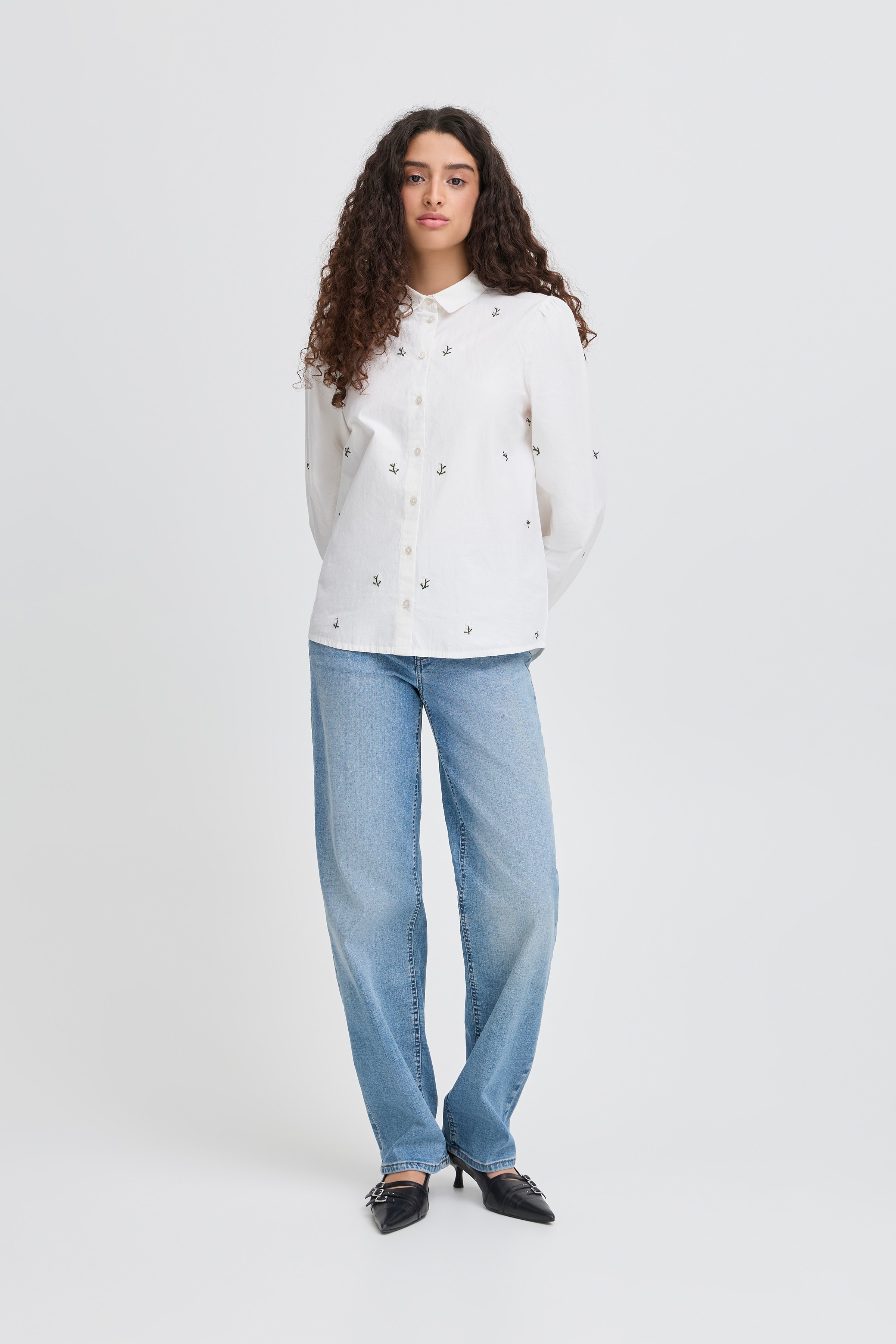 IHSANAZ Overhemd LOOKBOOK FRONT 20124122-900000310