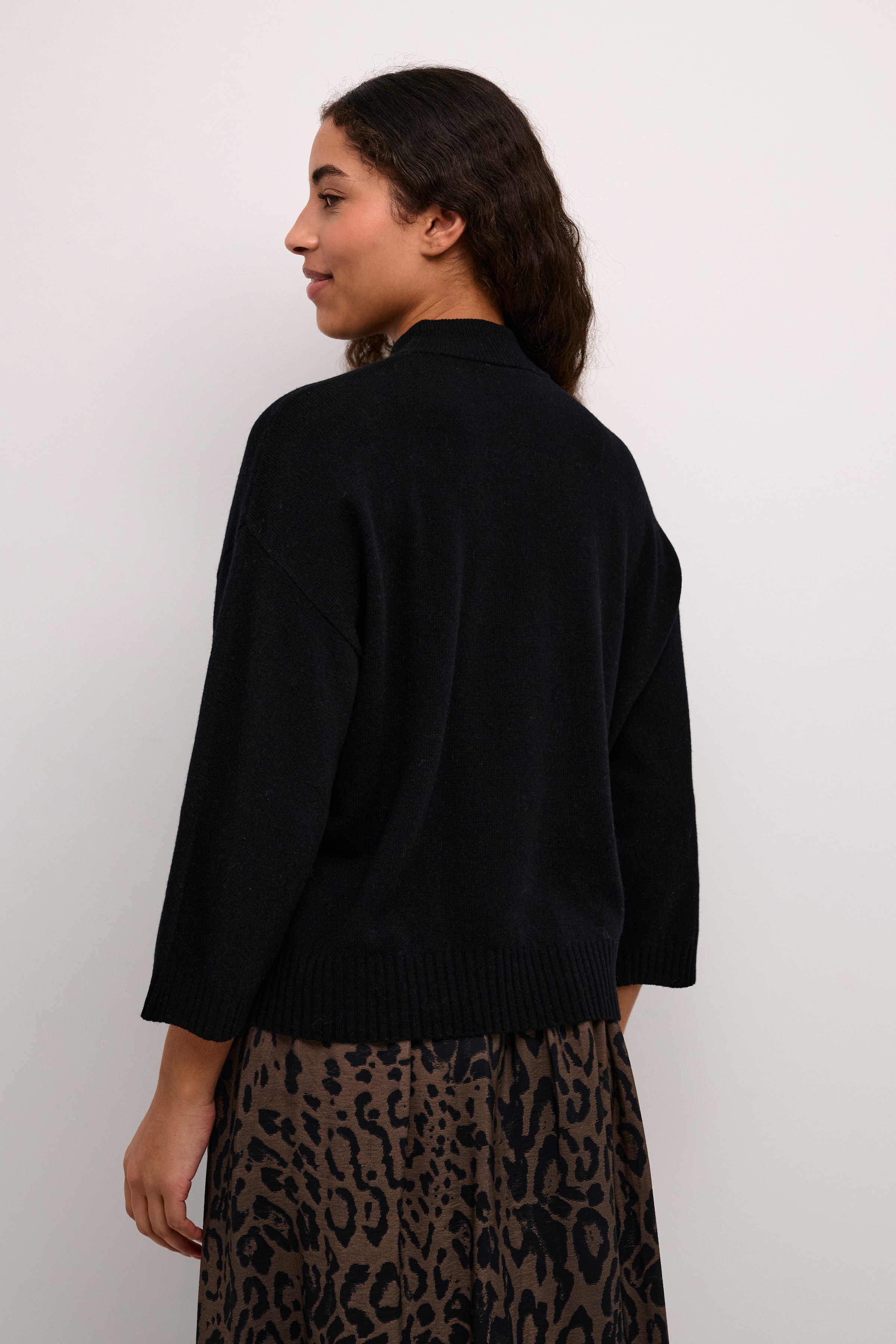 KAluna Pullover LOOKBOOK BACK 10509136-106480