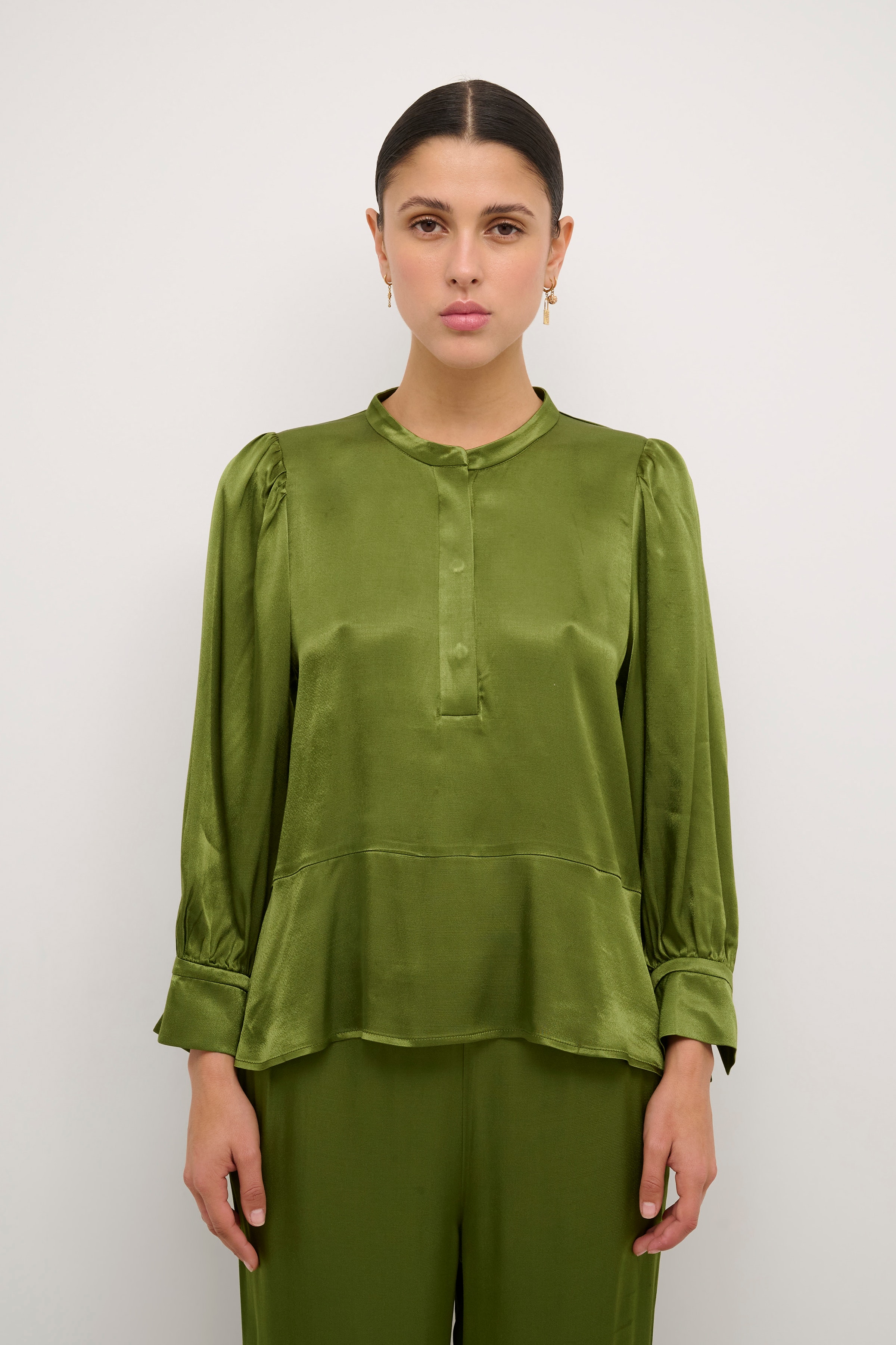 KeaneKB Bluse LOOKBOOK FRONT 10104588-180228