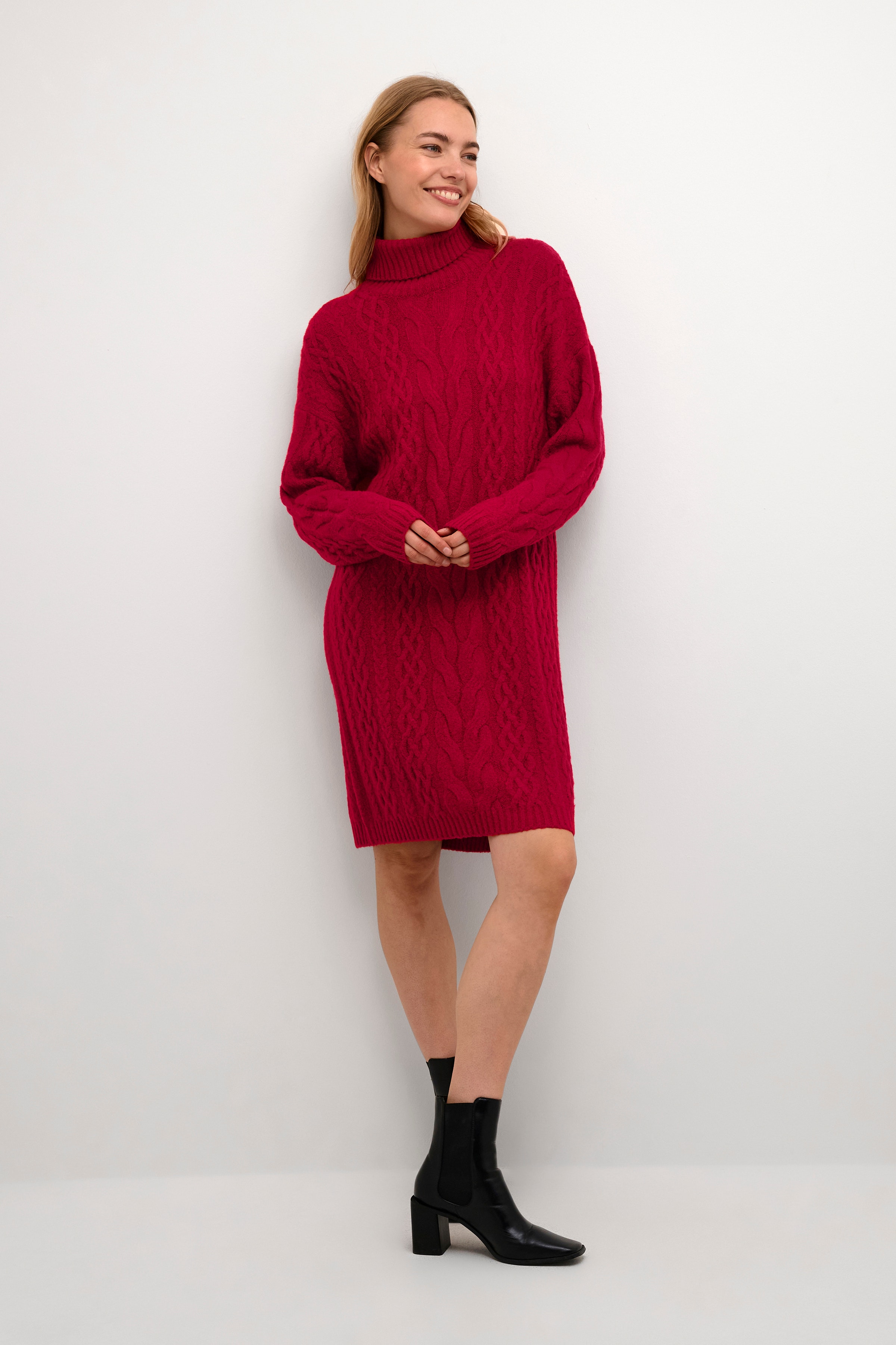 CRCabin Knitted dress LOOKBOOK FRONT 10610400-191557