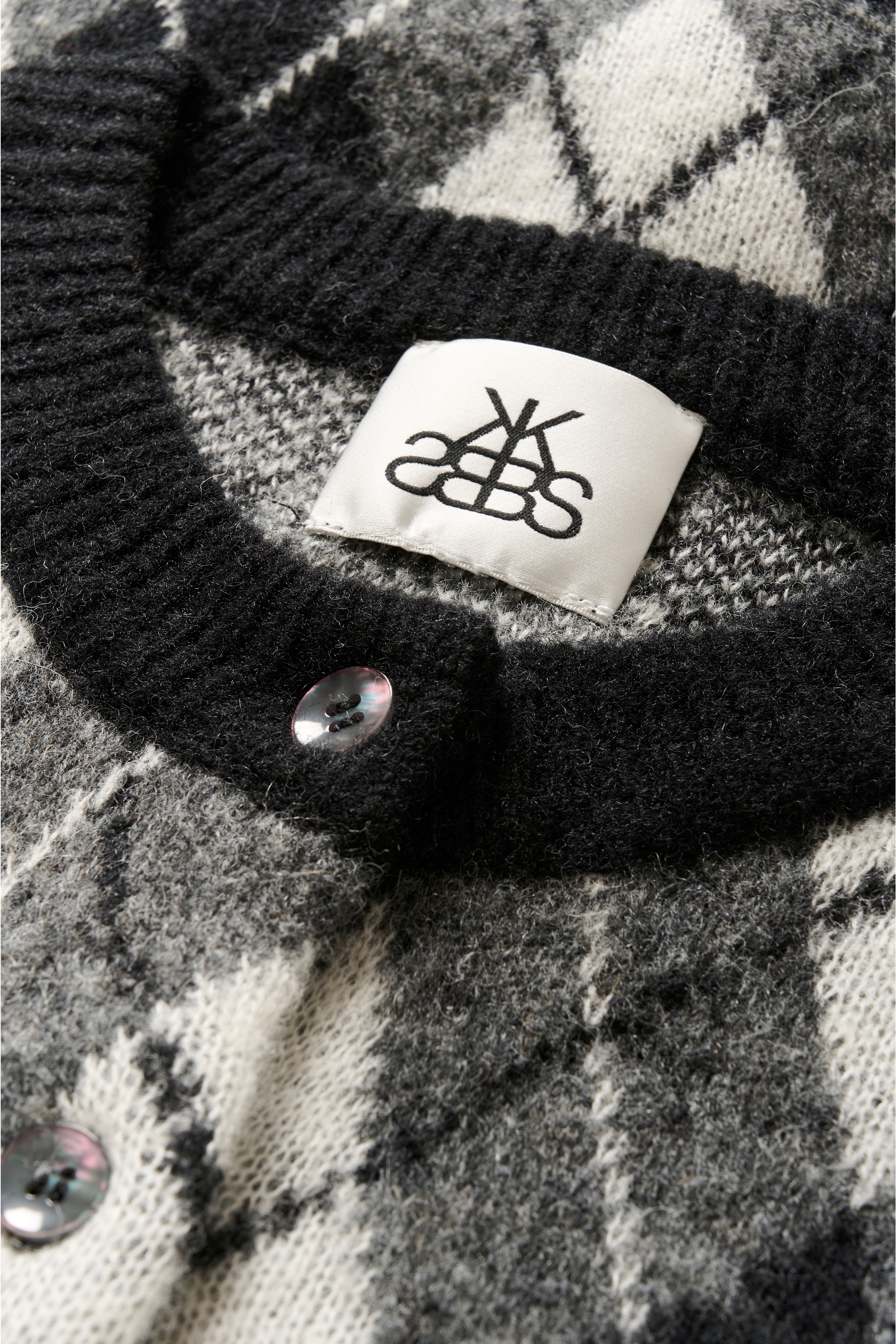 KBConstantine Cardigan PACK DETAIL 10105794-108927