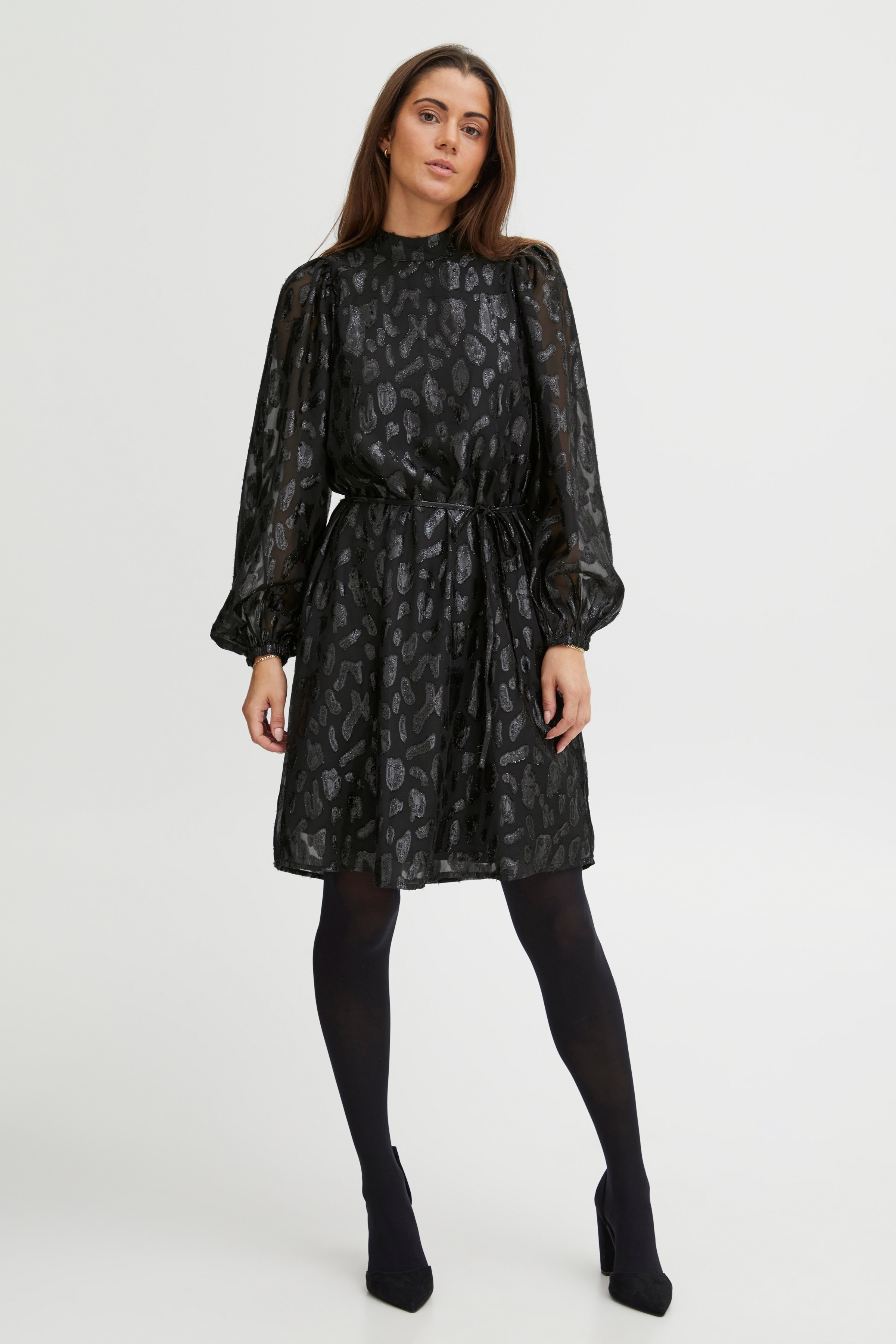 FRSPARKLE Kjole LOOKBOOK FRONT 20611575-200113