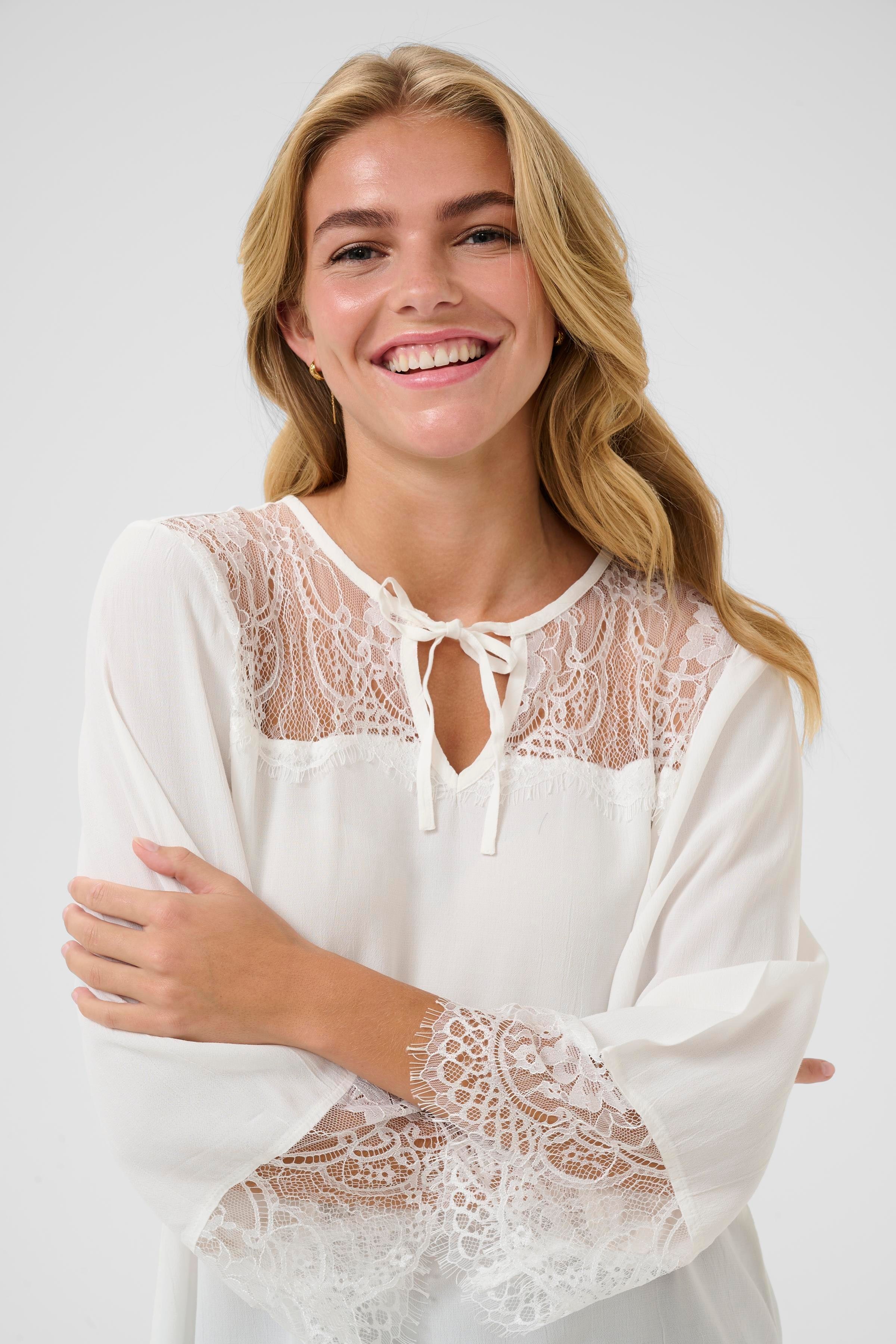 KAapril Bluse LOOKBOOK DETAIL 10552481-110602