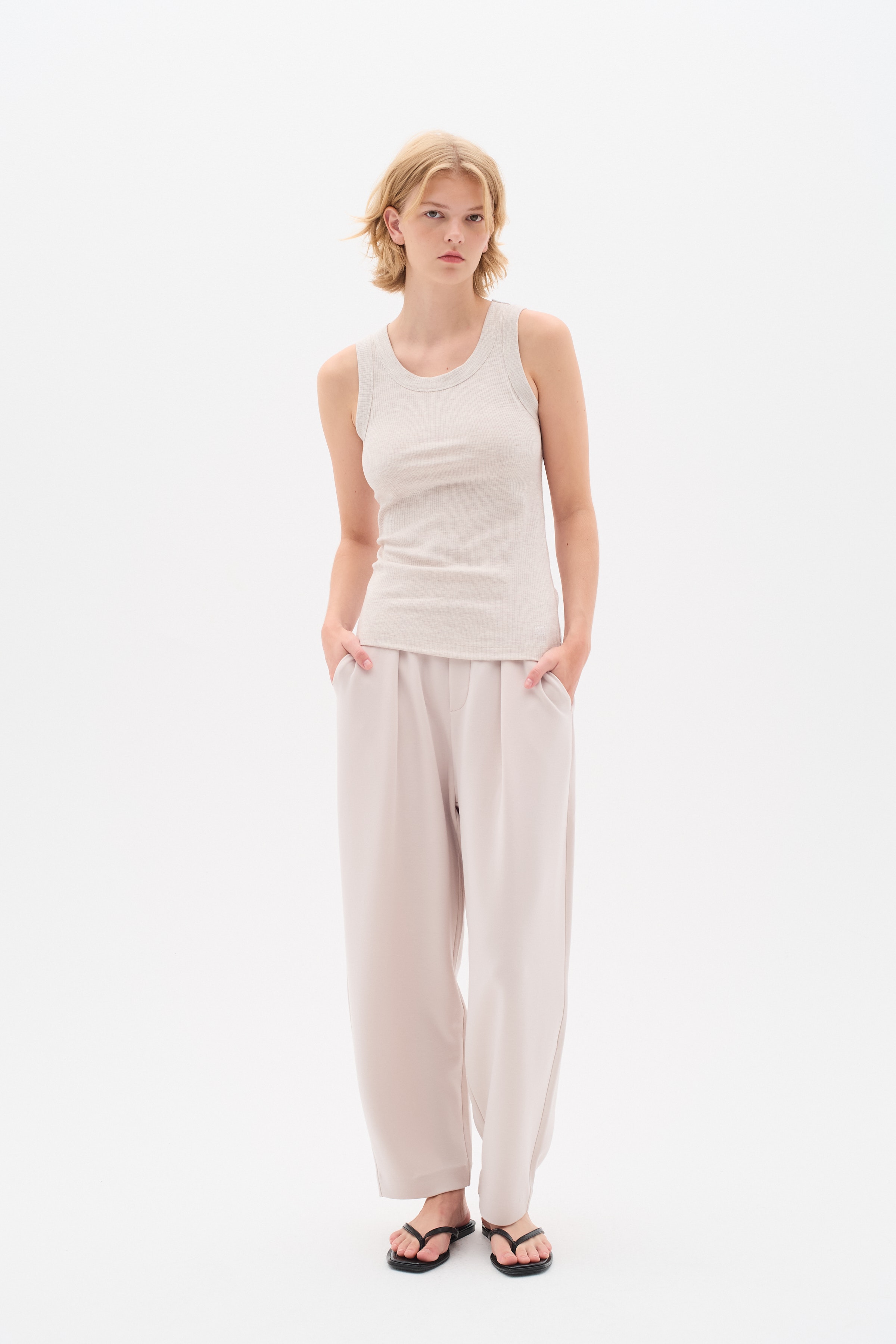 PannieIW Hose LOOKBOOK FRONT 30109192-130403