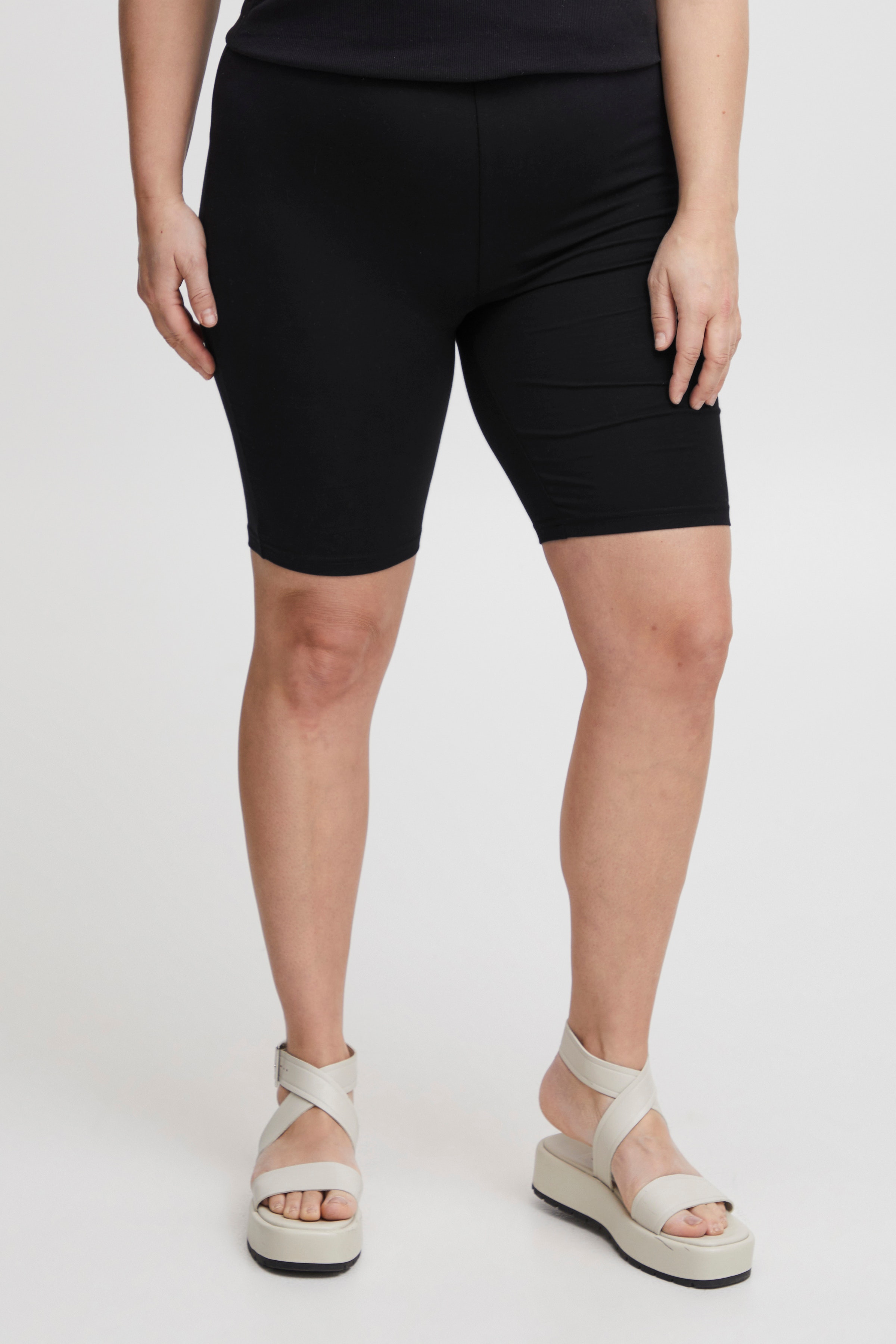 Short LOOKBOOK FRONT 20612214-200113