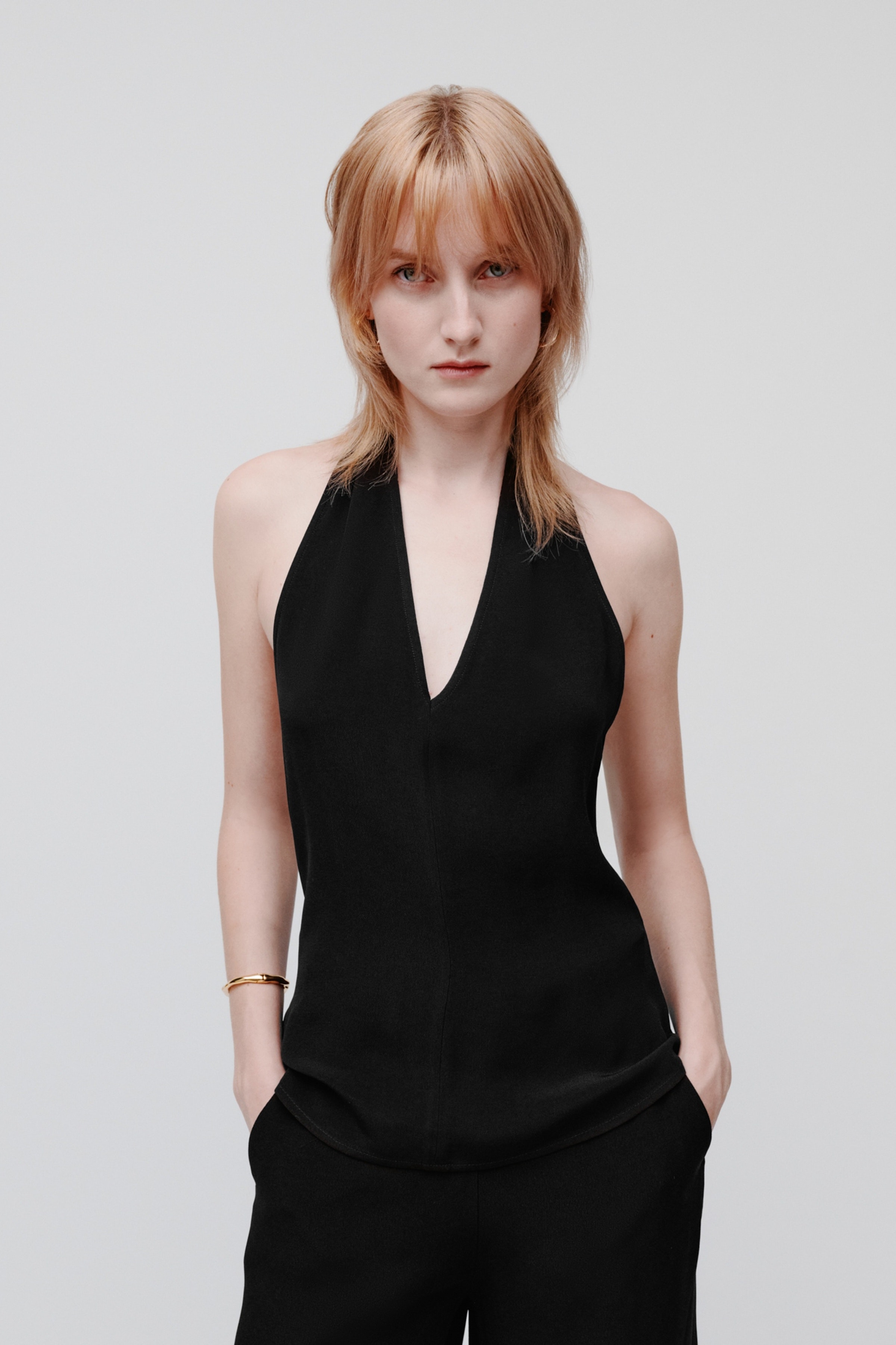 Tansy Top LOOKBOOK FRONT 30600577-BK999