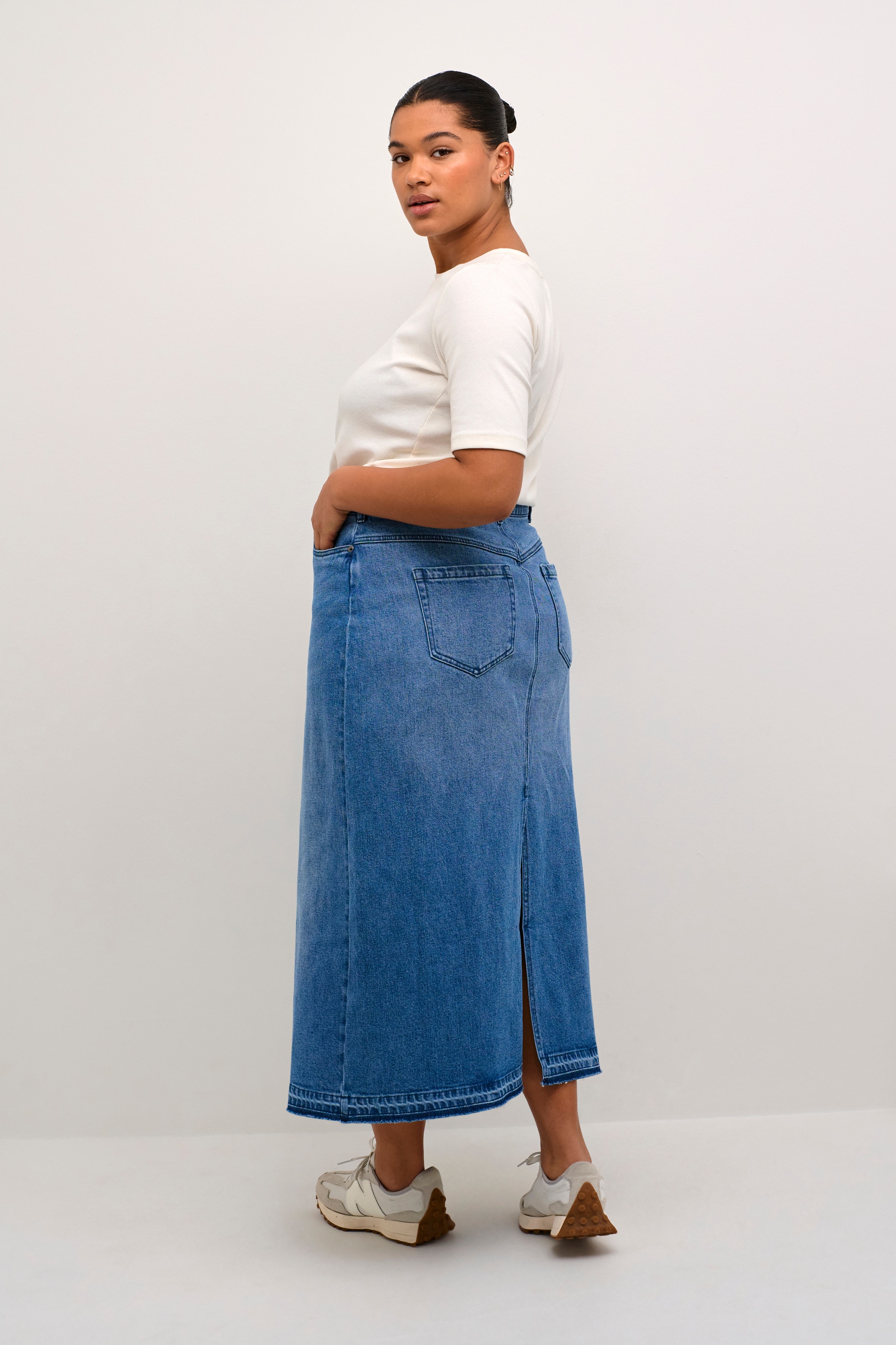 KCnicole Denim Skirt LOOKBOOK BACK 10582510-103168