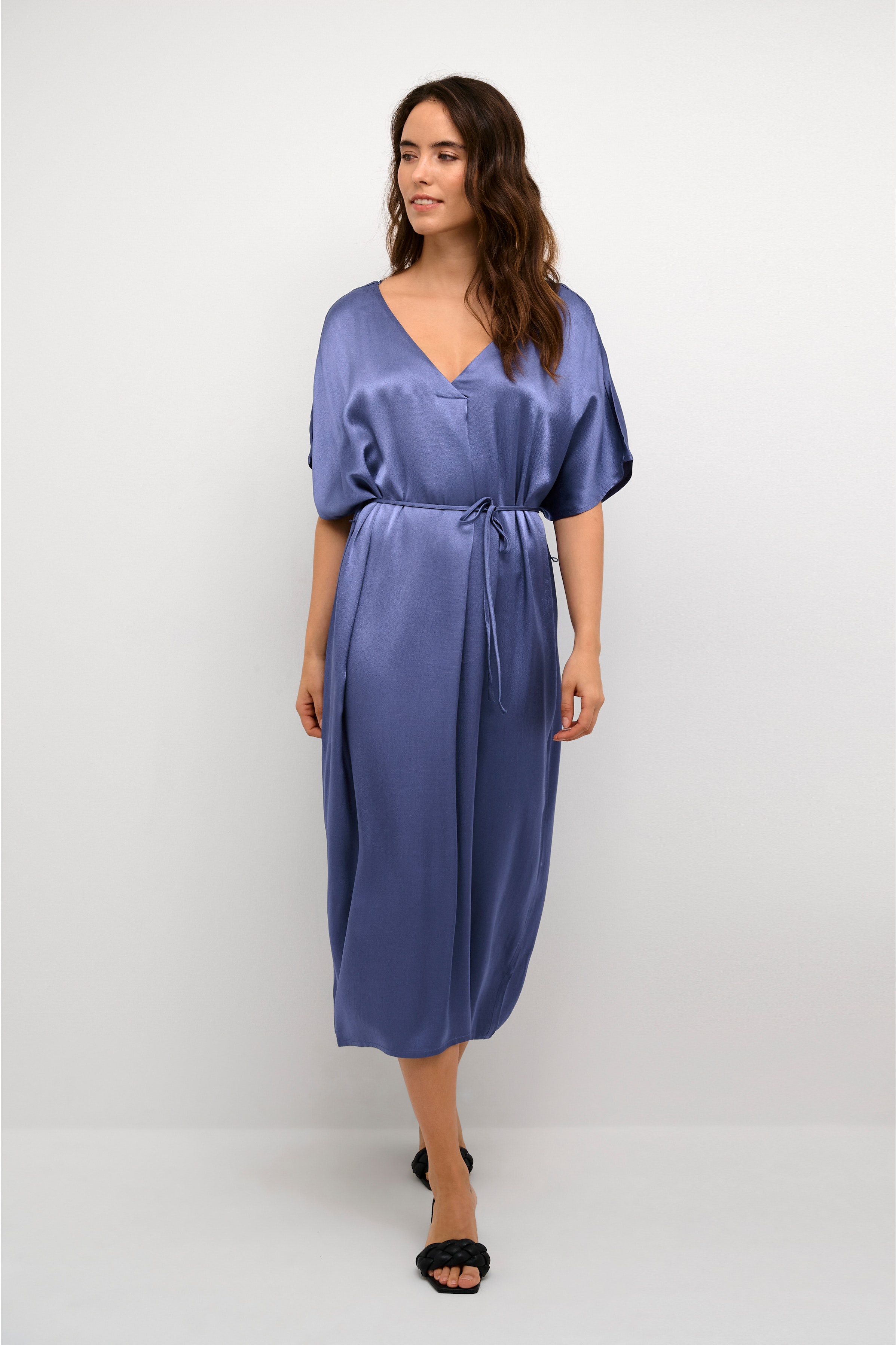 KAkaren Robe LOOKBOOK FRONT 10508748-193928