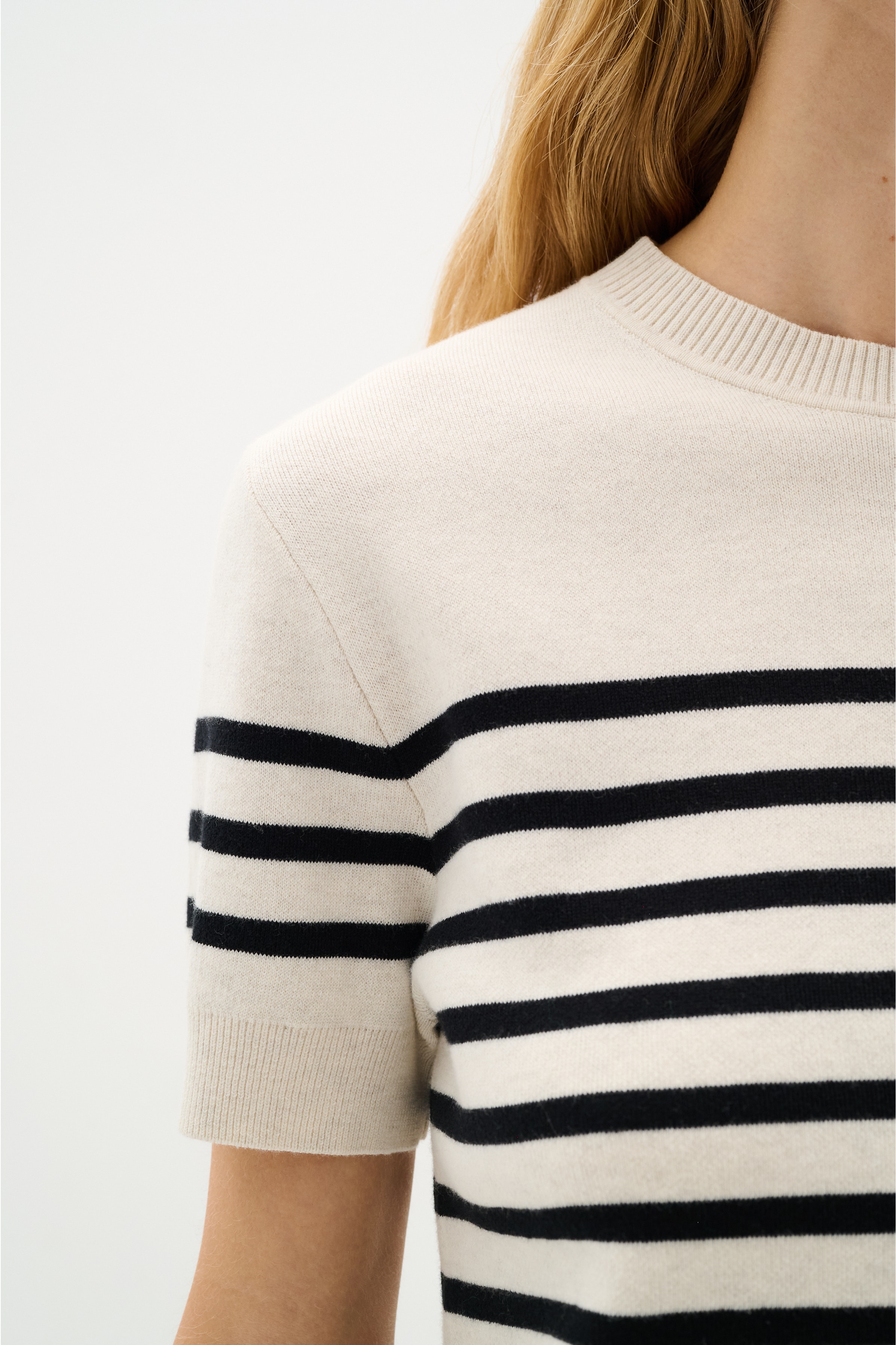 WallisIW Pullover LOOKBOOK DETAIL 30110294-300667