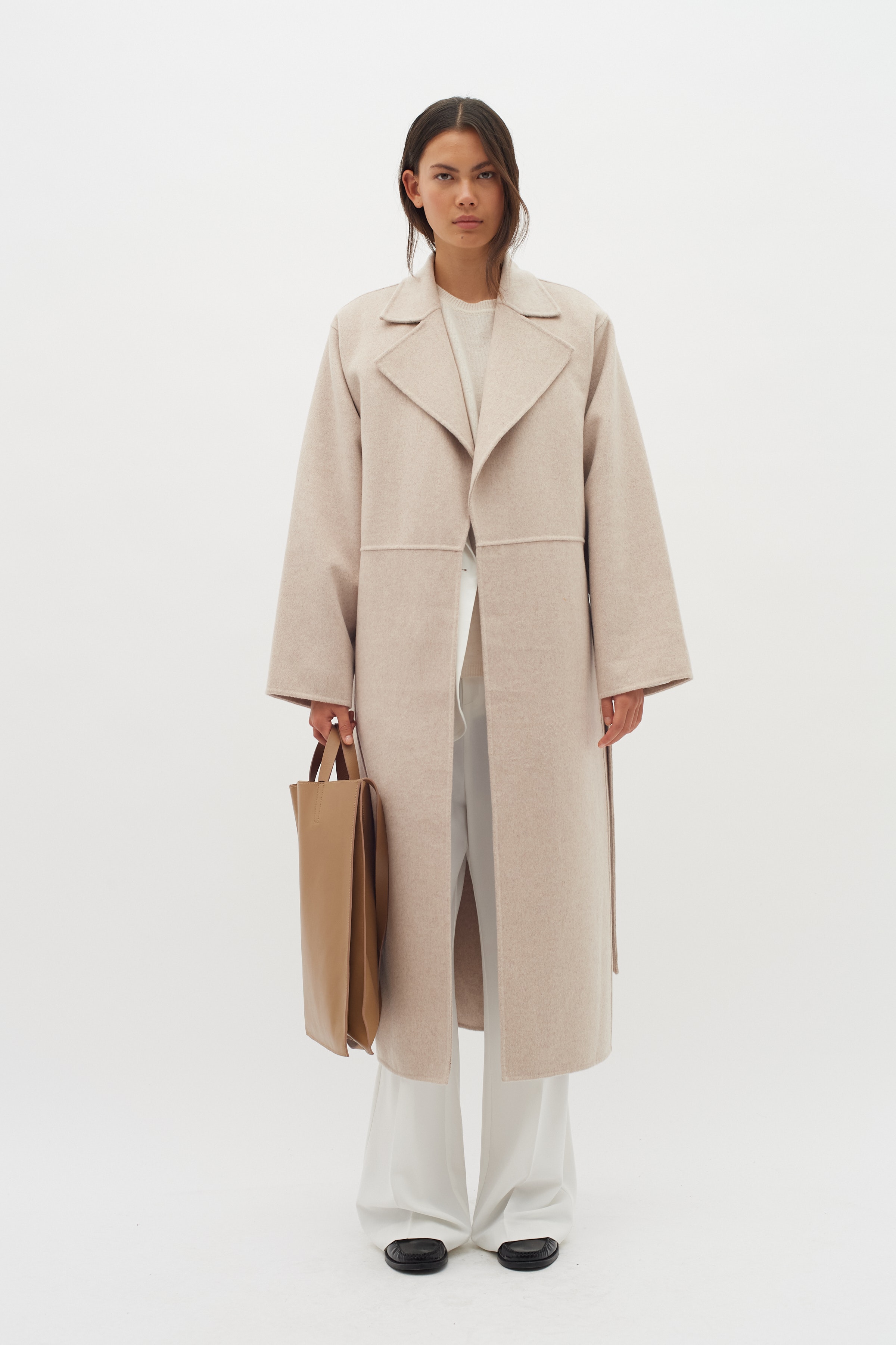 TillaIW Long Coat LOOKBOOK FRONT 30109488-300002