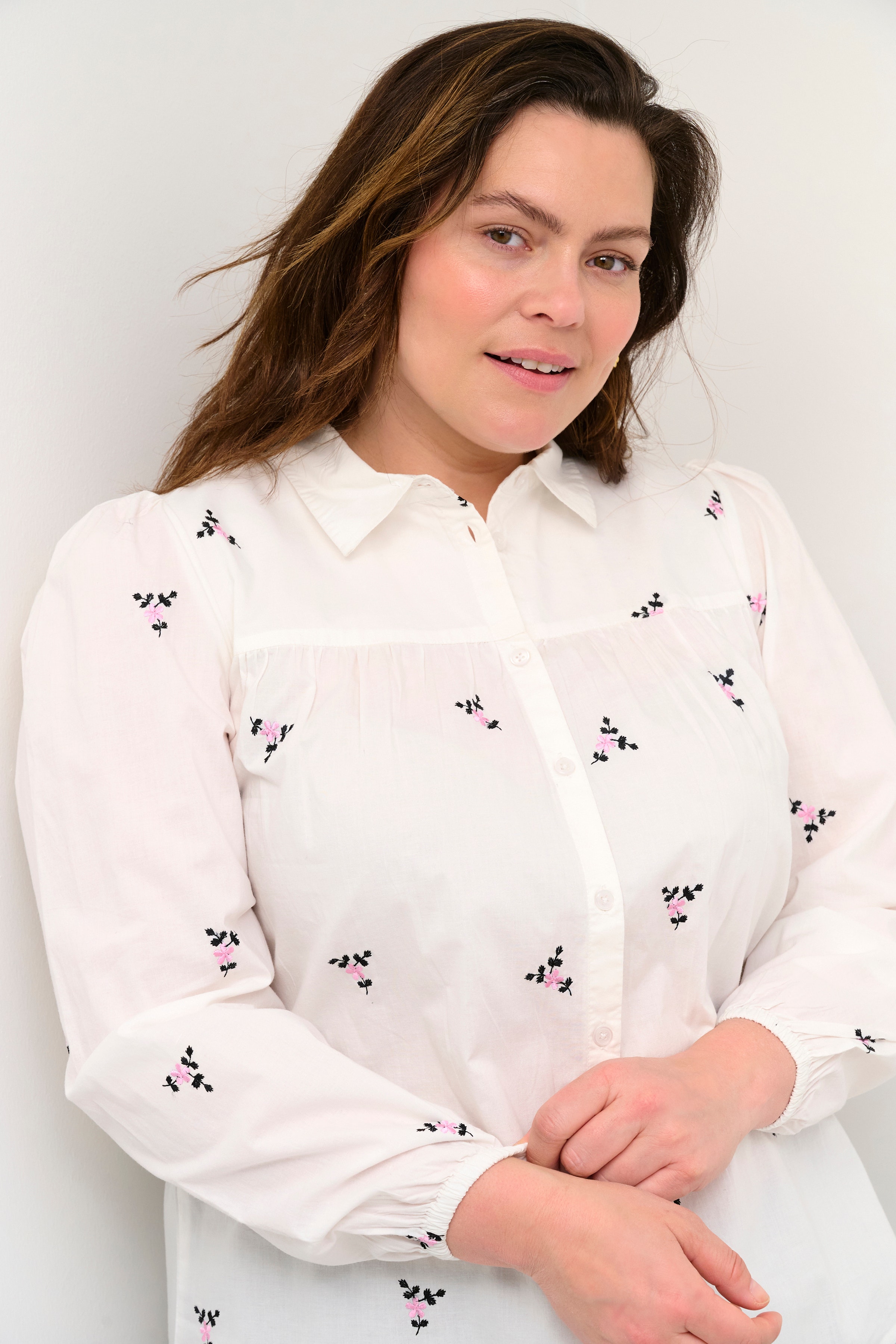 KCtora Skjorta LOOKBOOK DETAIL 10581315-103765