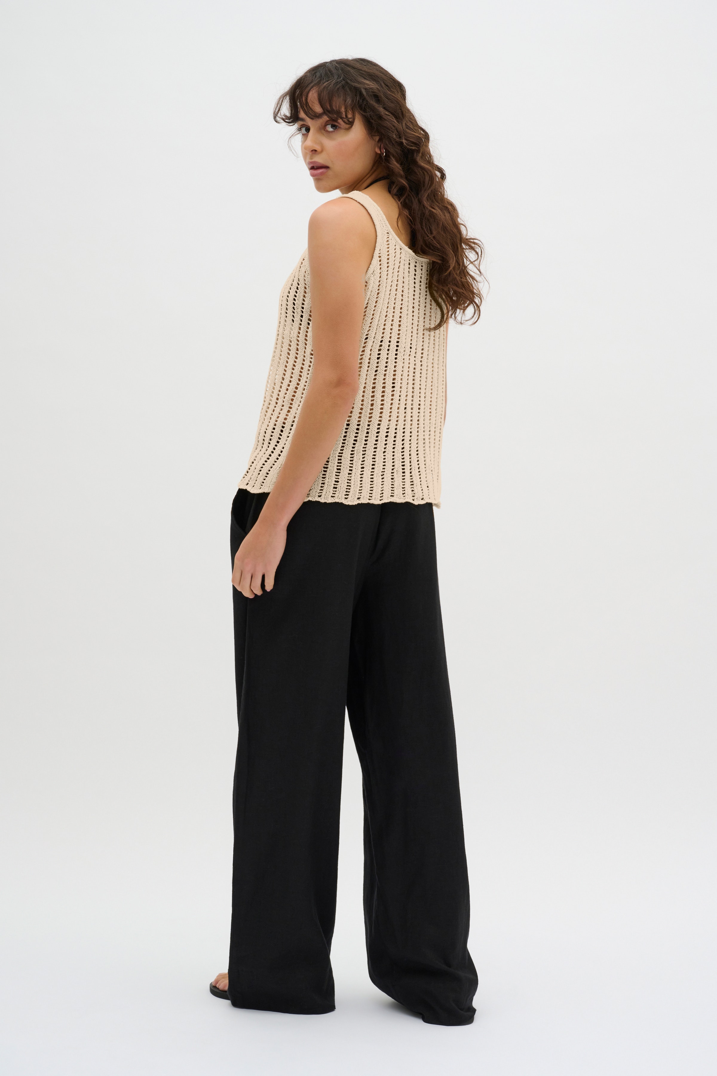 DivaMW Knitted linen top LOOKBOOK BACK 10704718-130905