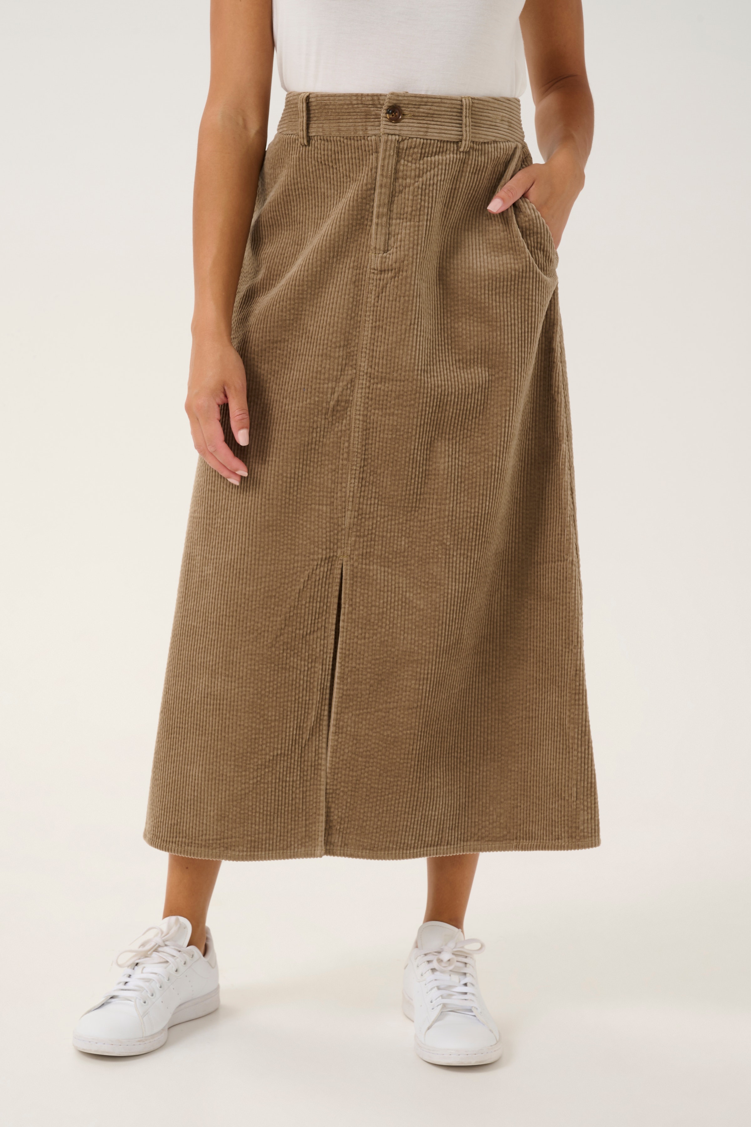 CUklay Skirt LOOKBOOK FRONT 50111039-171310