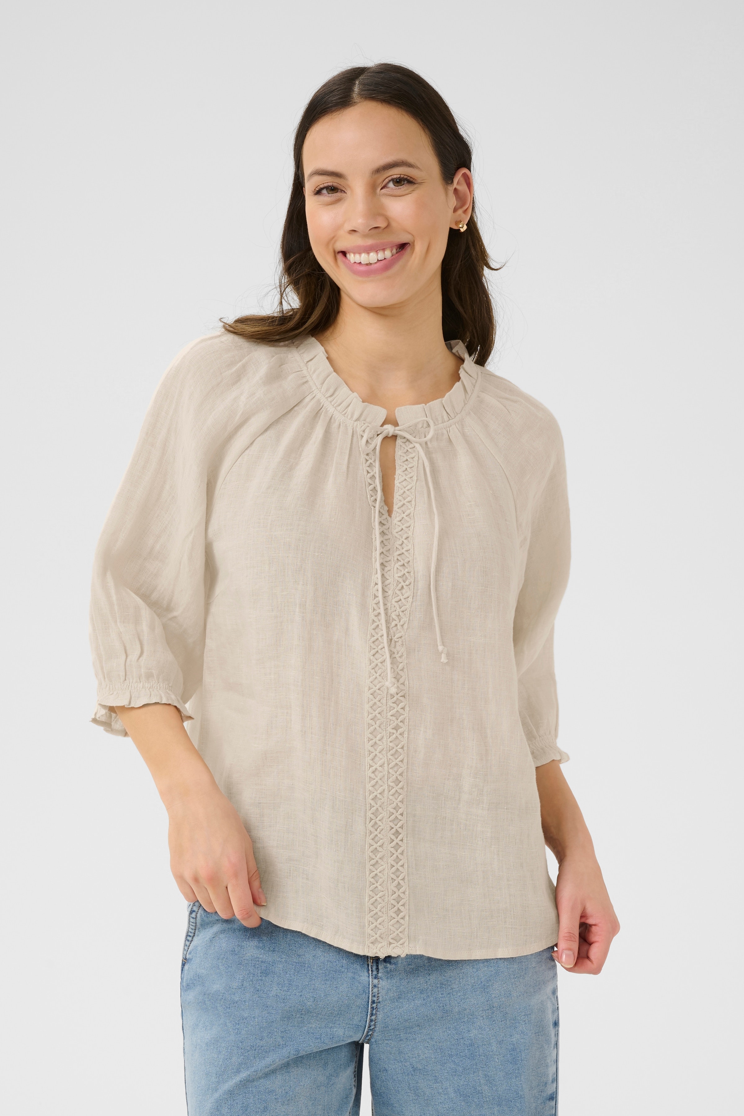 CRBellis Leinenbluse LOOKBOOK FRONT 10613469-104537